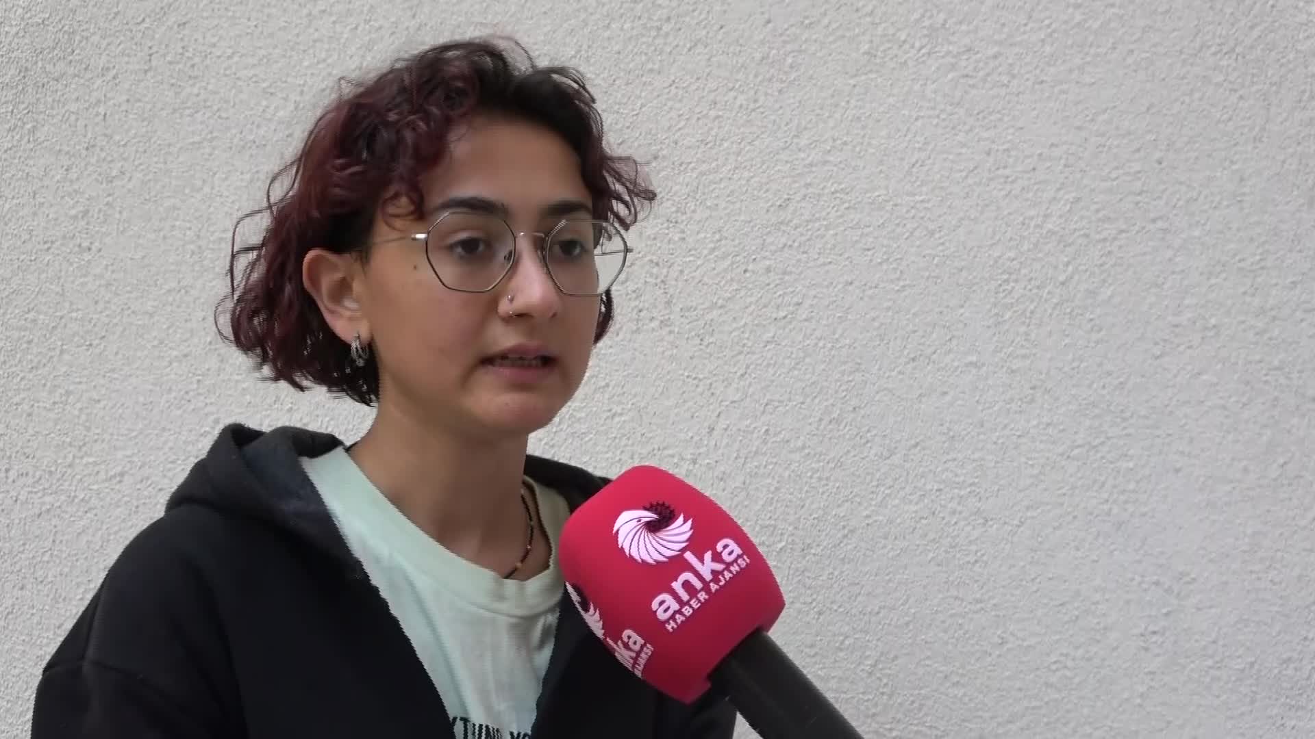 ANKARA KIZILAY’DA BİR KIZ ÖĞRENCİ YURDUNDA TEK KİŞİLİK ODA FİYATI, YILLIK 49 BİN 750 BİN LİRA… ÜNİVERSİTE ÖĞRENCİSİ ZUHAL AYVA: “ÖZEL YURTLARA VEYA TARİKAT YURTLARINA MAHKÛM EDİLİYORUZ”
