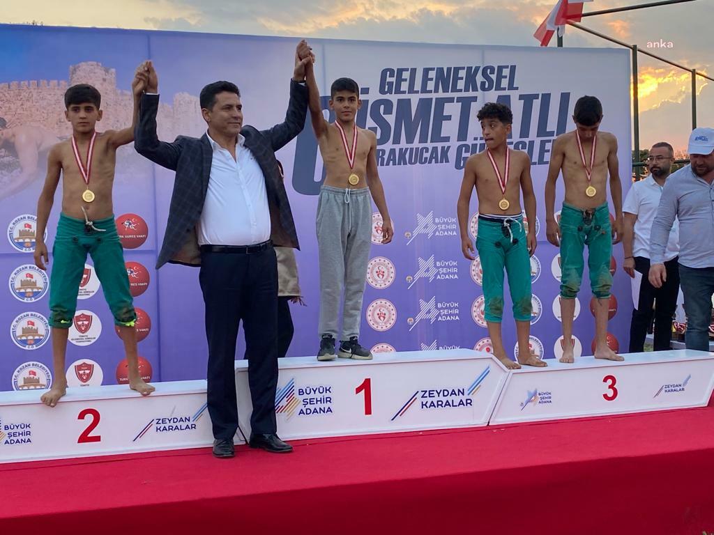 CEYHANLI GÜREŞÇİLERDEN BÜYÜK BAŞARI