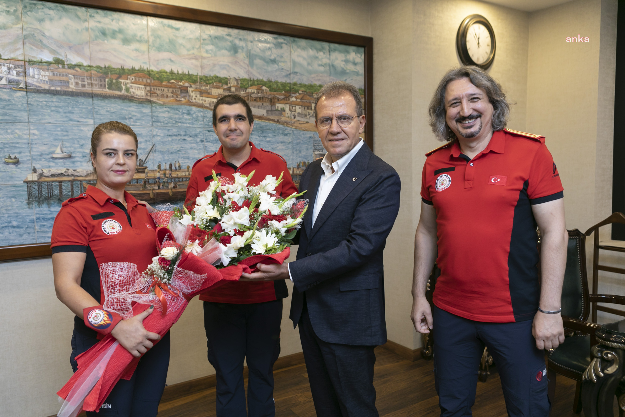 VAHAP SEÇER, İTFAİYE PERSONELİNİN HAFTASINI KUTLADI