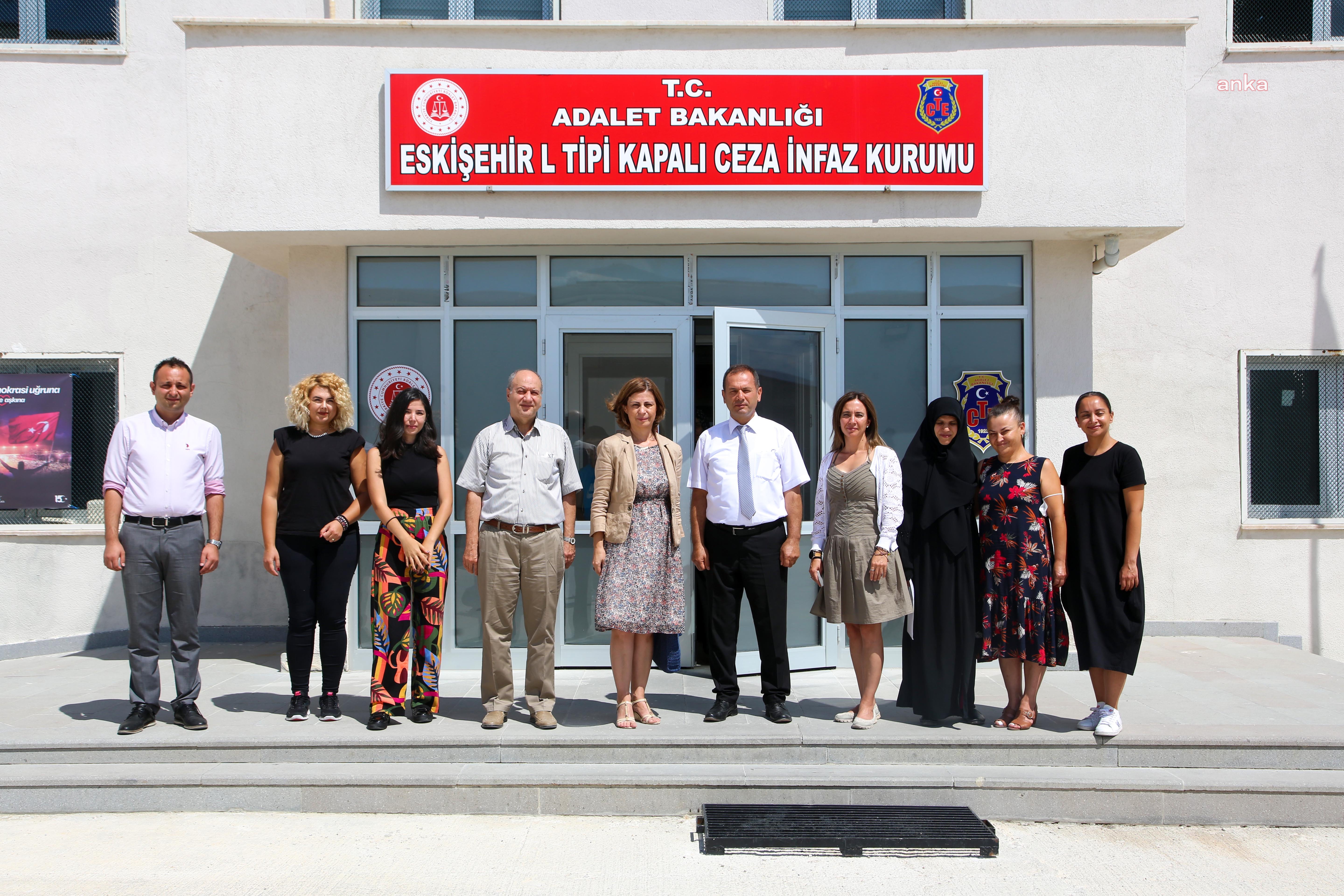 ESKİŞEHİR BÜYÜKŞEHİR’DEN CEZAEVİNDEKİ KADINLARA EĞİTİM