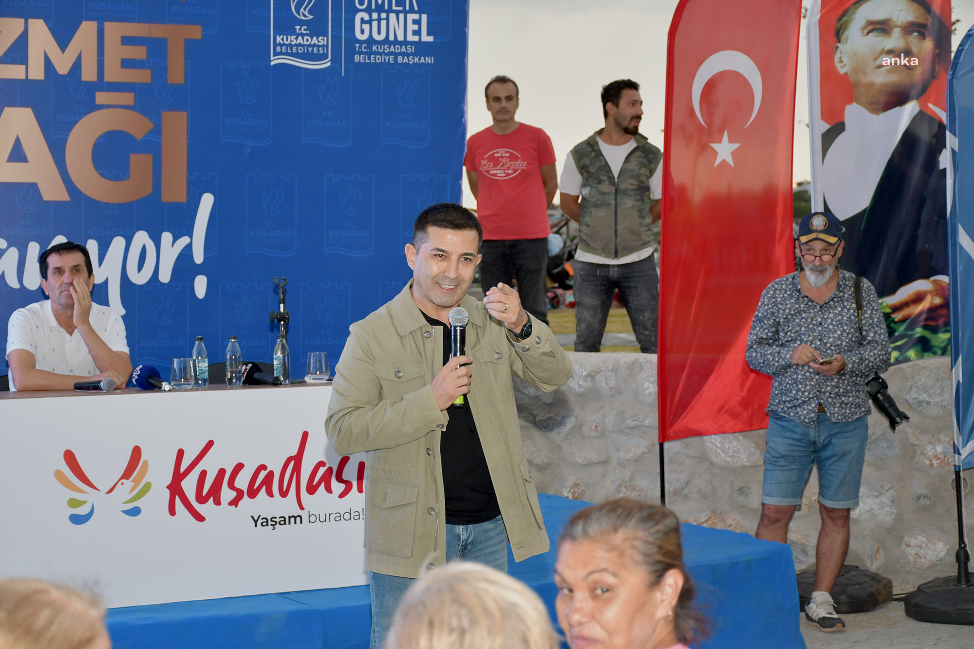 KUŞADASI BELEDİYE BAŞKANI GÜNEL, UYDUKENT SAKİNLERİ İLE BULUŞTU