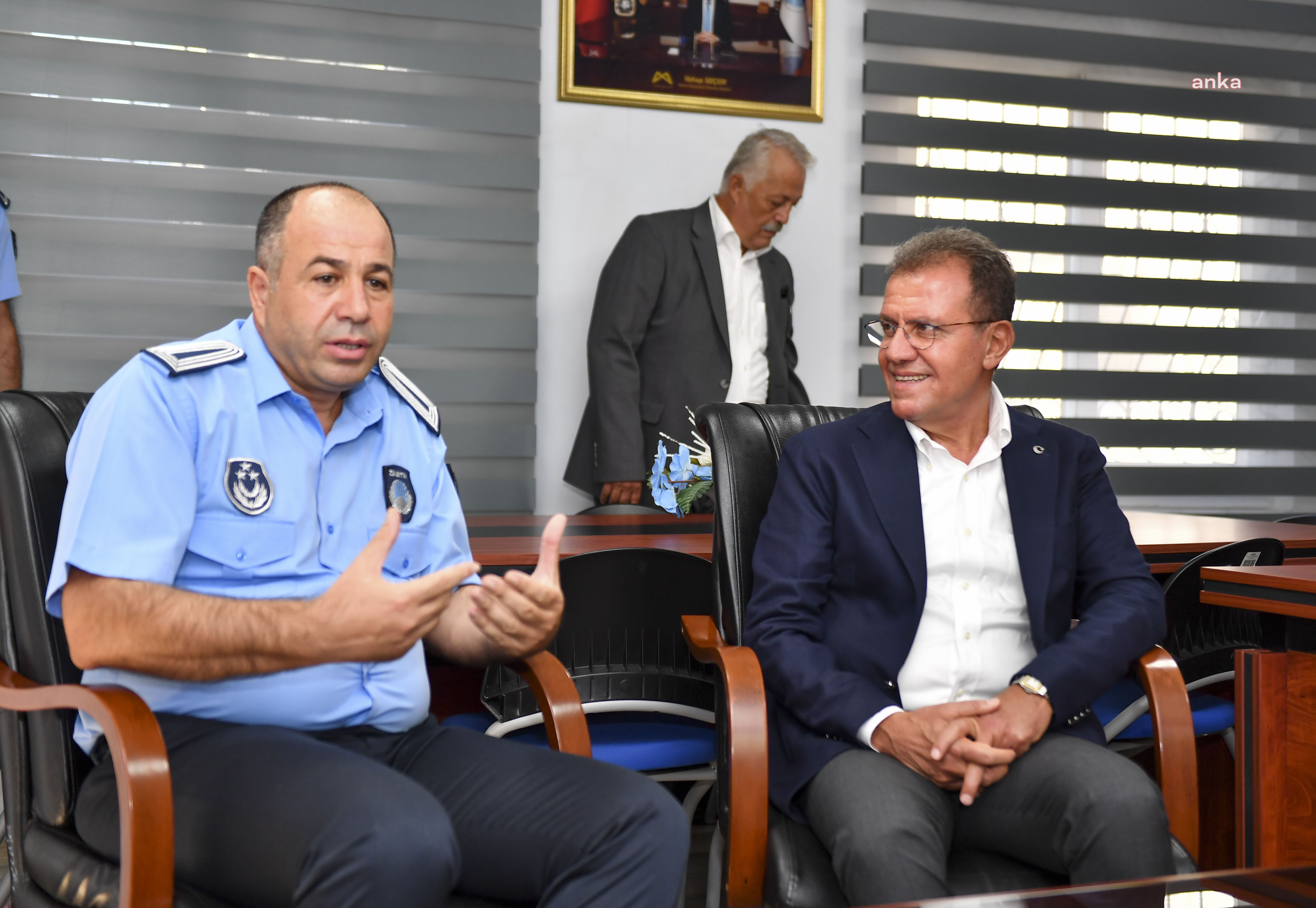 VAHAP SEÇER: “ZABITA, SOKAKTA BENİM TEMSİLCİM VE YÜZÜM”