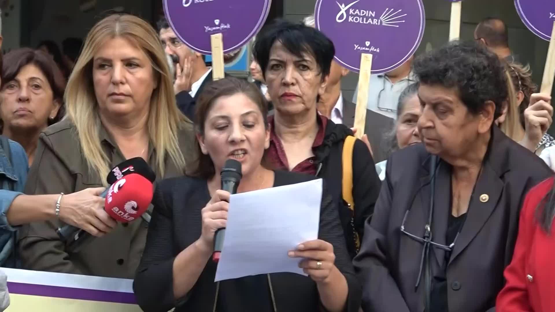 ANKARALI KADINLARDAN İRAN'DAKİ ‘MAHSA AMİNİ’ PROTESTOLARINA DESTEK: “HİÇBİR KARANLIK SONSUZA KADAR SÜRMEZ”