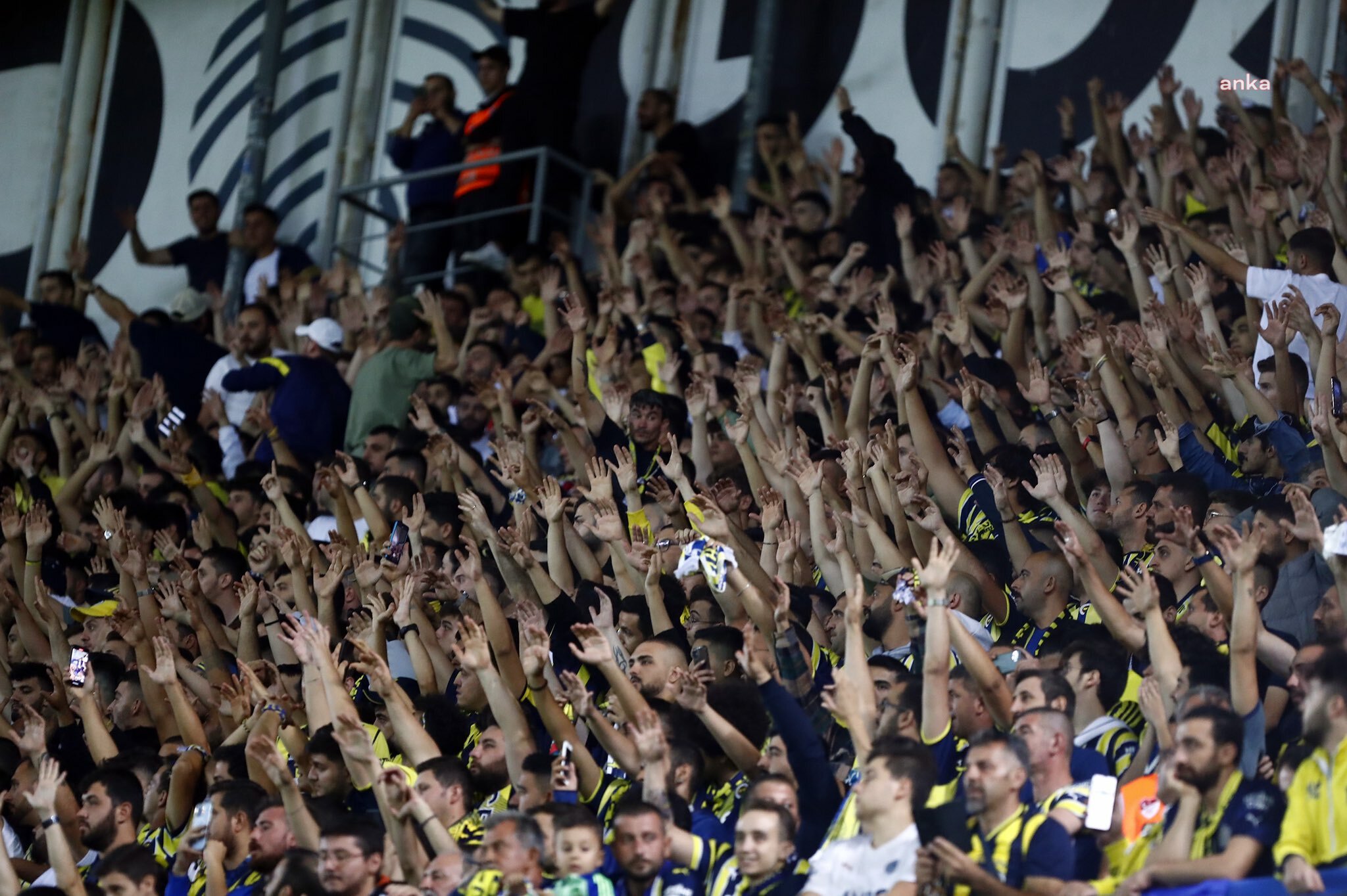 DERBİLERE MİSAFİR TAKIM SEYİRCİSİ ALINMAYACAK