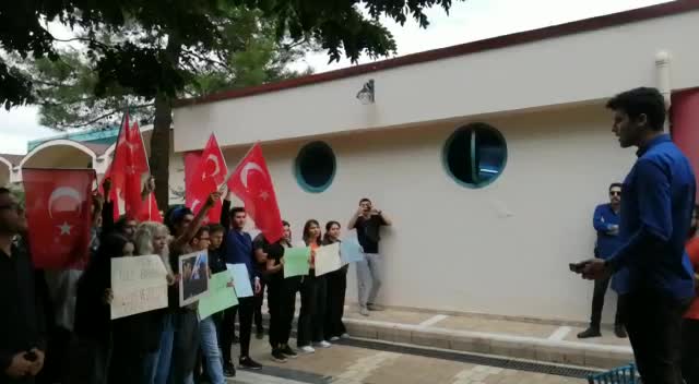 MSKÜ'DE YEMEK ÜCRETLERİNE ZAM GELDİ, ÖĞRENCİLER TEPKİ GÖSTERDİ