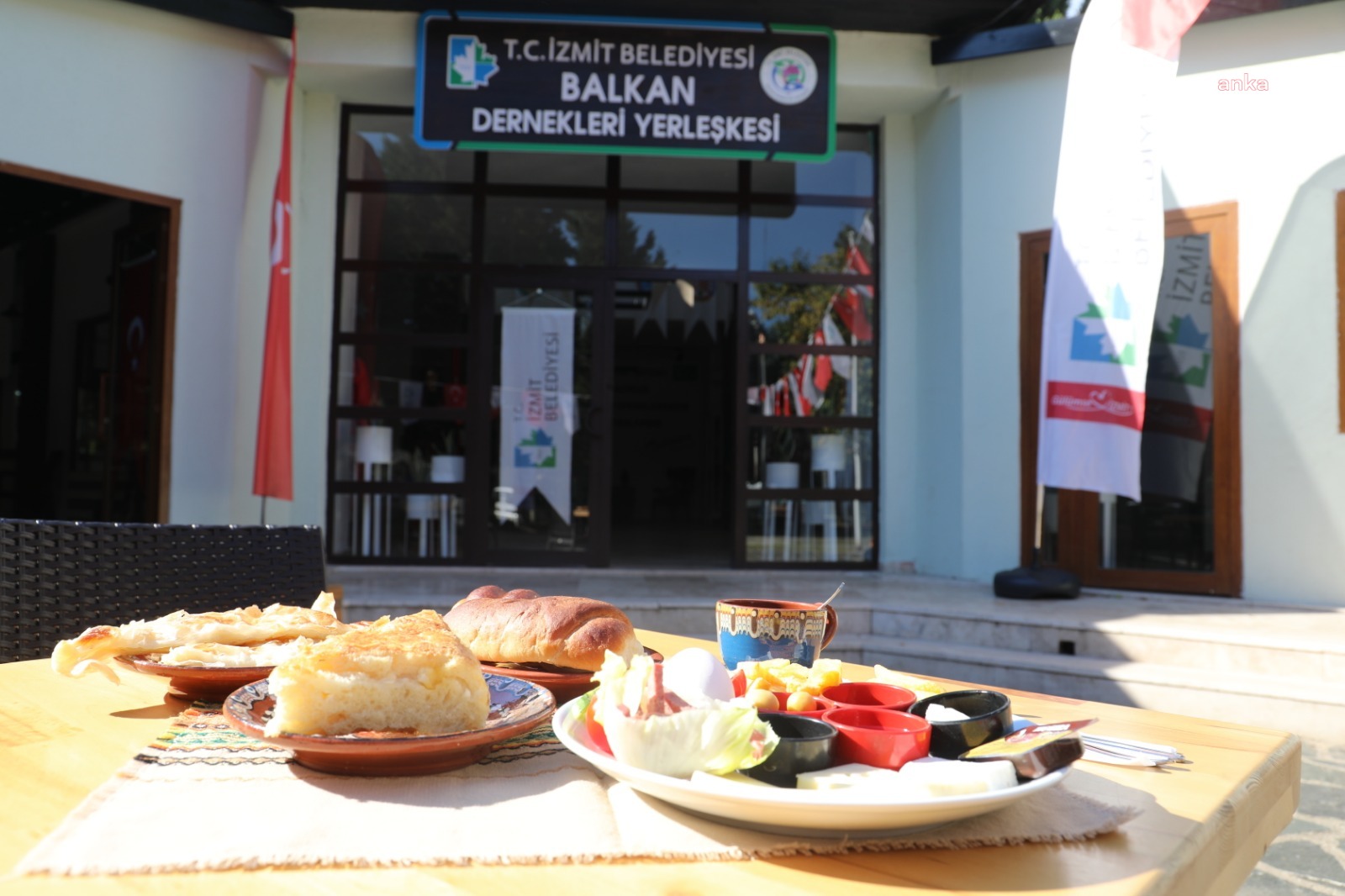 RUMELİ VE BALKAN LEZZETLERİ İZMİT BALKAN DERNEKLERİ YERLEŞKESİNDE AÇIK BÜFE SERVİSİYLE SUNULACAK
