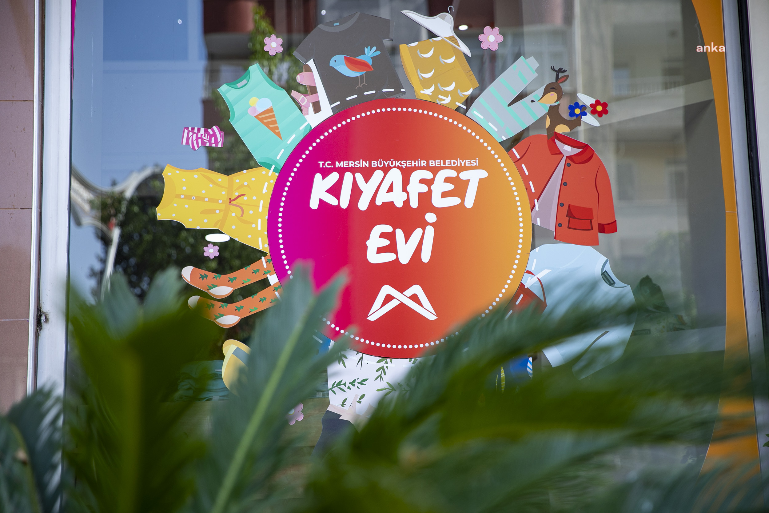 MERSİN BÜYÜKŞEHİR'İN KIYAFET EVİ PROJESİNİN 2. ŞUBESİ TARSUS’TA AÇILDI
