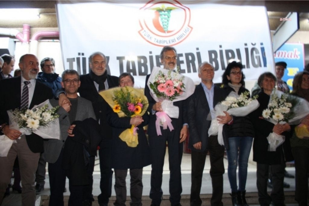 TTB MERKEZ KONSEY ÜYELERİNE İSTİNAFTAN BERAAT: TERÖRLE MÜCADELEYE KARŞI YAPILAN HER ELEŞTİRİ, TERÖR ÖRGÜTÜ PROPAGANDASI KAPSAMINDA KALMAYACAĞI GİBİ HALKI KİN VE DÜŞMANLIĞA TAHRİK ETTİĞİ ANLAMINA DA GELMEZ