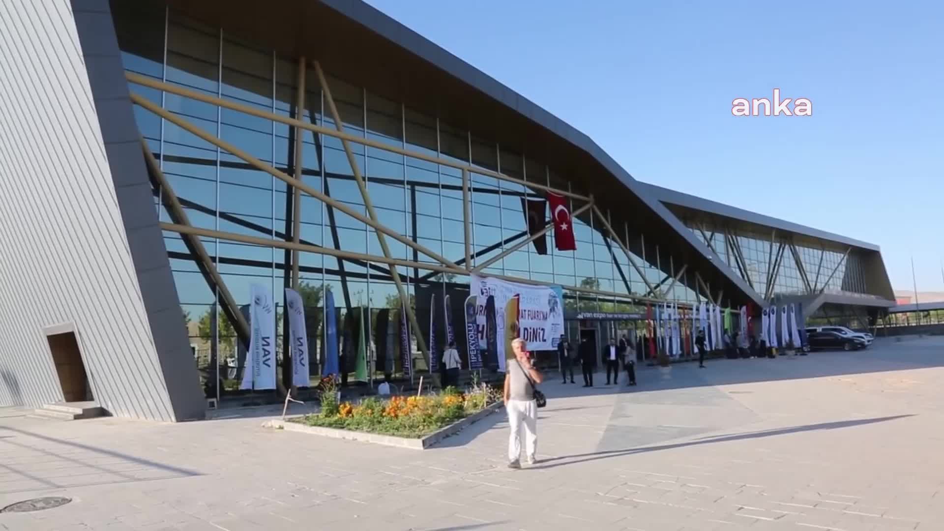 TÜRKİYE'NİN EN BÜYÜK 3. TURİZM FUARI VAN’DA AÇILDI
