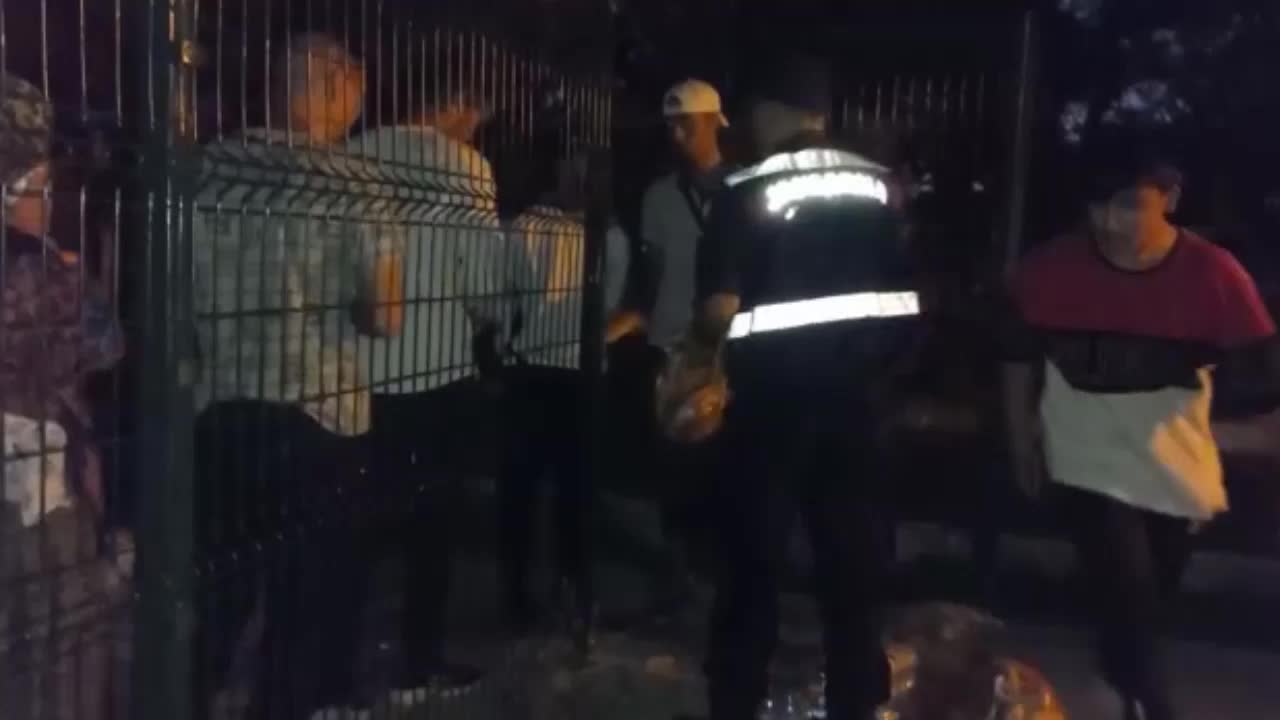 İZMİR'DE 156 KAÇAK GÖÇMEN YAKALANDI
