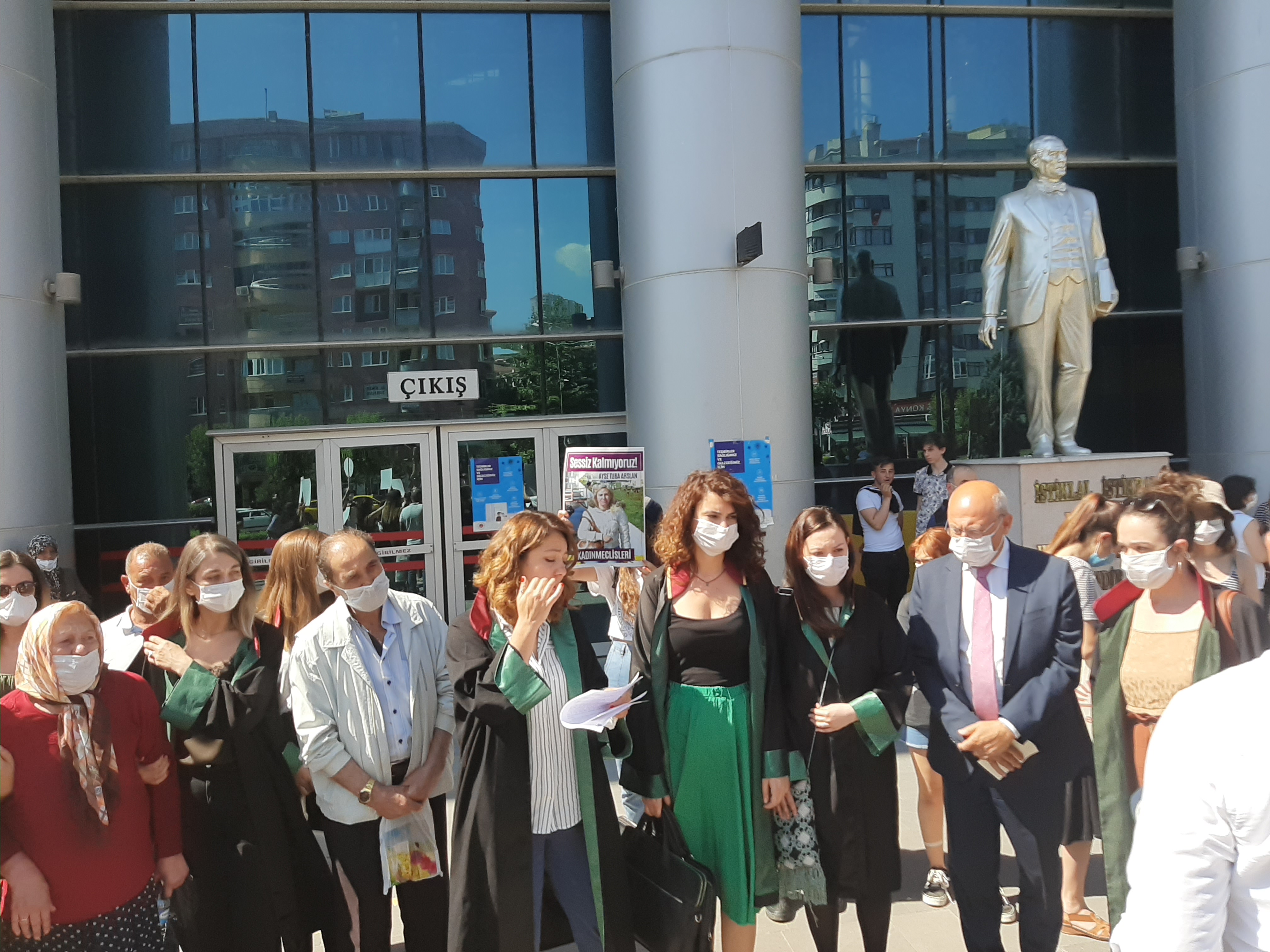 CHP’Lİ ÇAKIRÖZER: “KORUYAMAYANLARI CEZALANDIRMAZSANIZ, KADIN CİNAYETLERİ BİTMEZ”