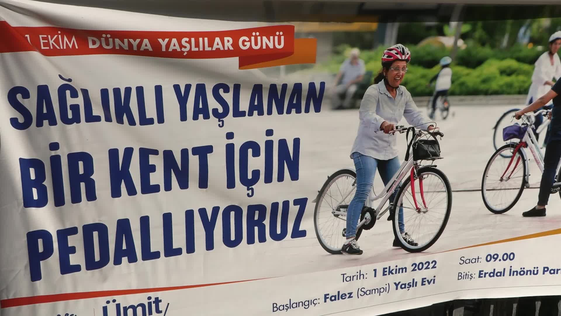 MURATPAŞA’DA 1 EKİM DÜNYA YAŞLILAR GÜNÜ’NDE BİSİKLET SÜRME ETKİNLİĞİ