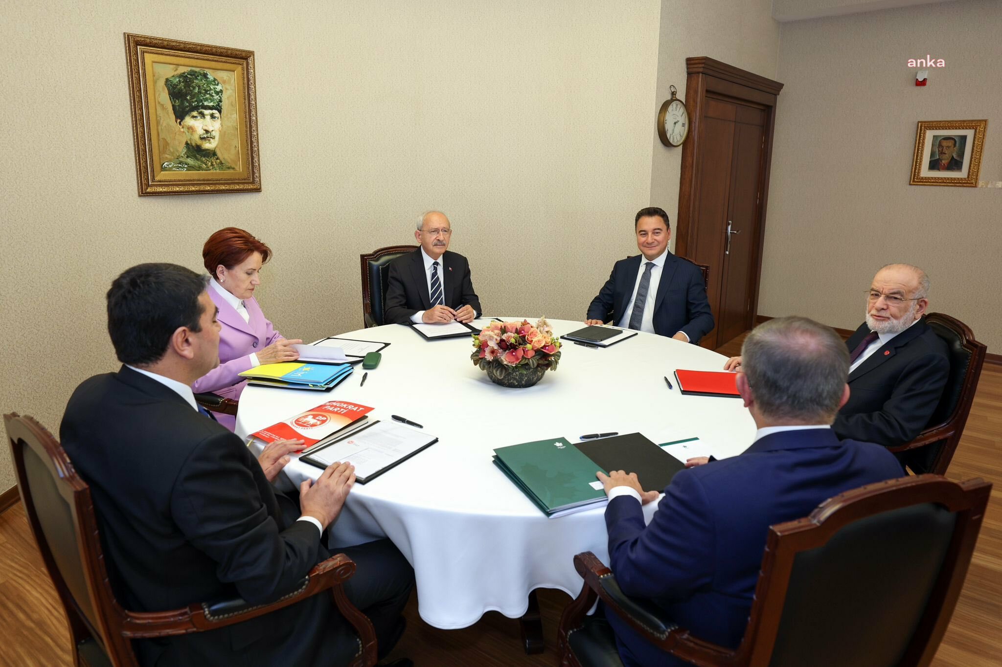 BABACAN: DEĞERLİ GENEL BAŞKANLARLA YARININ TÜRKİYE'Sİ ADINA ÖNEMLİ KARARLAR ALDIK