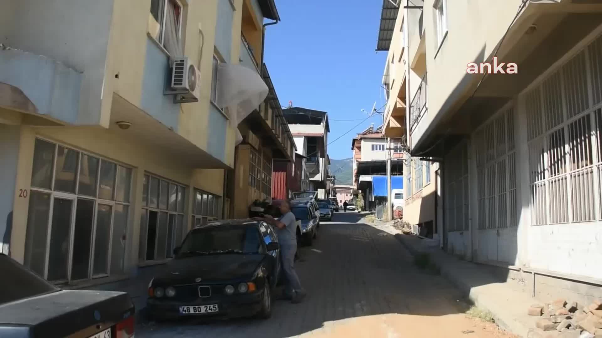 AYDIN'DA OTO BOYACILIĞI YAPAN ASLI GÜNAY: "İLERİDE USTALIK BELGESİ ALMAK İSTİYORUM, İSTEDİKTEN SONRA İNSAN HER ŞEYİ YAPABİLİR"