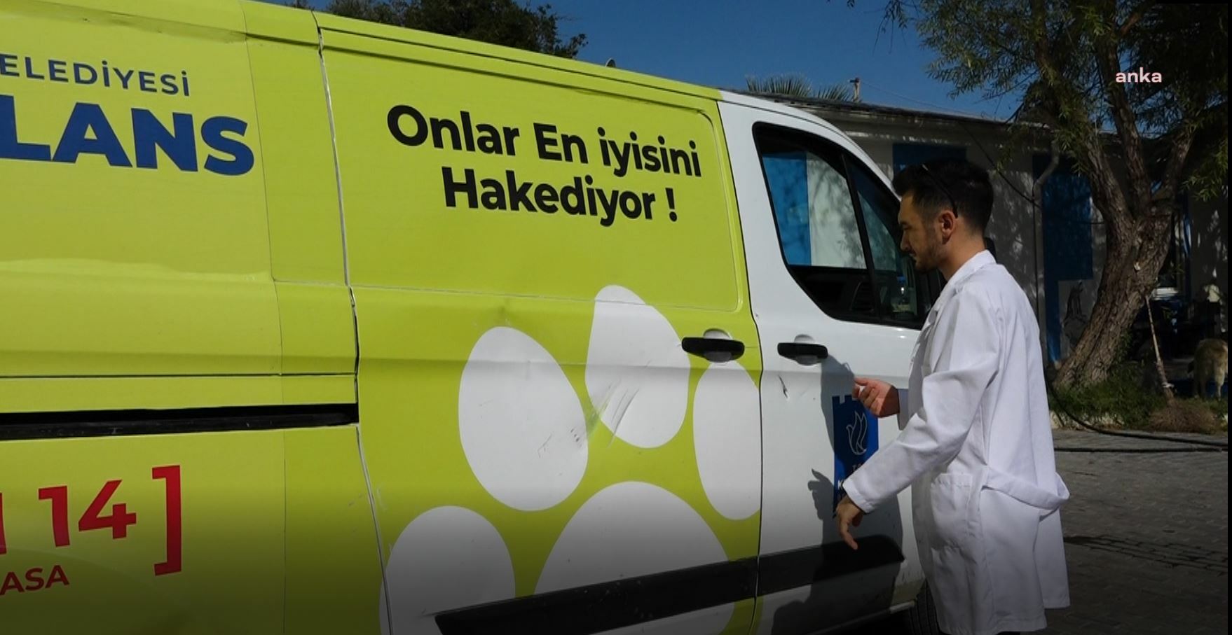 KUŞADASI'NDA PATİLİ DOSTLAR HAYBULANSLARA EMANET