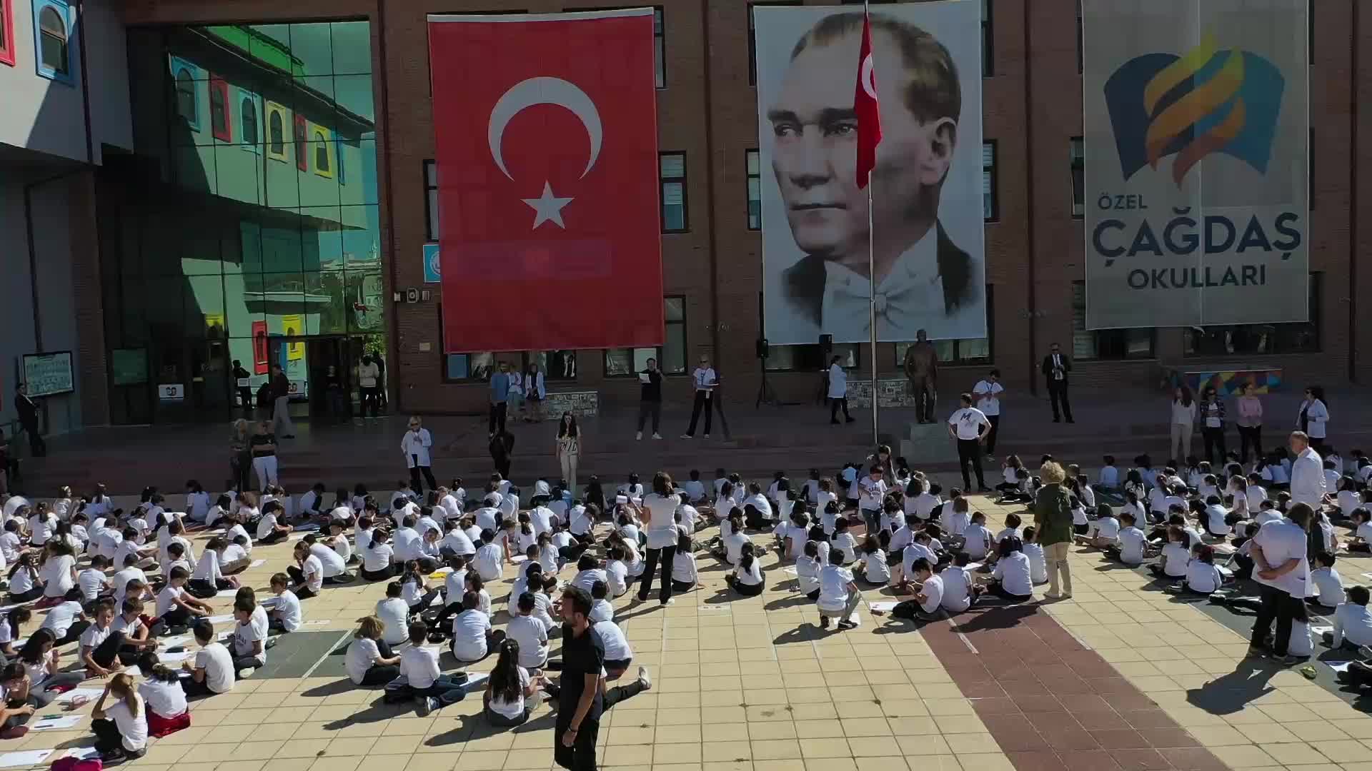 BİN KİŞİYLE "İKLİM KRİZİNE DUR" OYUNU OYNANDI