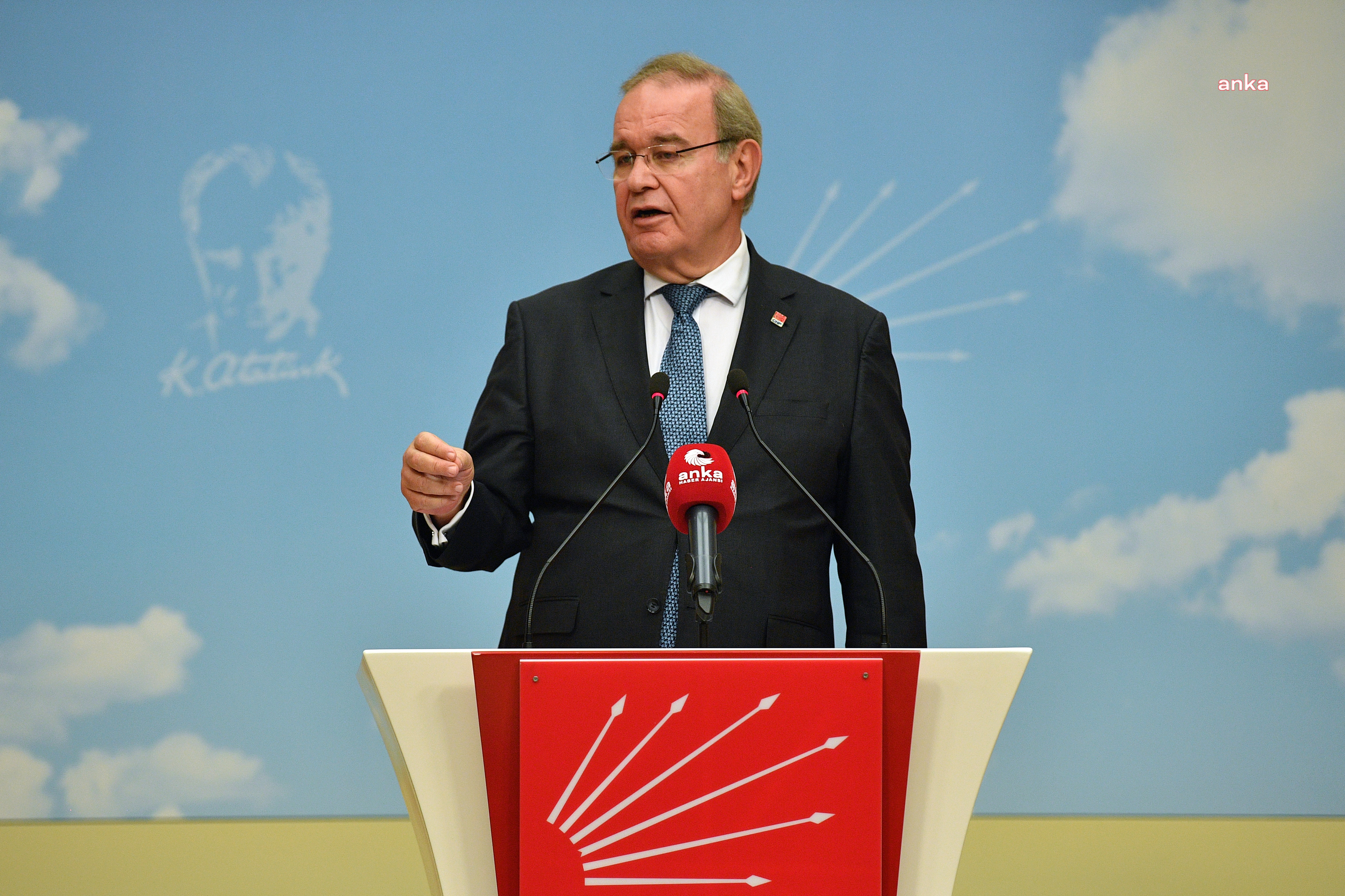 FAİK ÖZTRAK: BOTAŞ'IN VERESİYE GAZ İÇİN RUSLARA NEDEN RİCACI OLDUĞU ANLAŞILDI. TCMB KASASINDAKİ DÖVİZ AÇIĞI "59 MİLYAR DOLAR" İLE REKOR KIRDI. BUNLAR MİLLETİN DÖVİZ REZERVİNİ YAĞMALANACAK GANİMET SANMIŞLAR
