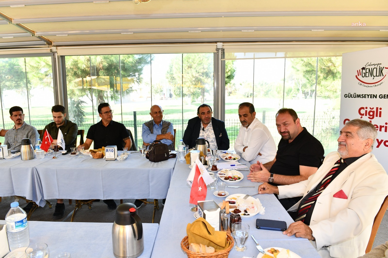 ÇİĞLİ BELEDİYE BAŞKANI GÜMRÜKÇÜ’NÜN ESNAF BULUŞMALARINA DEVAM EDİYOR