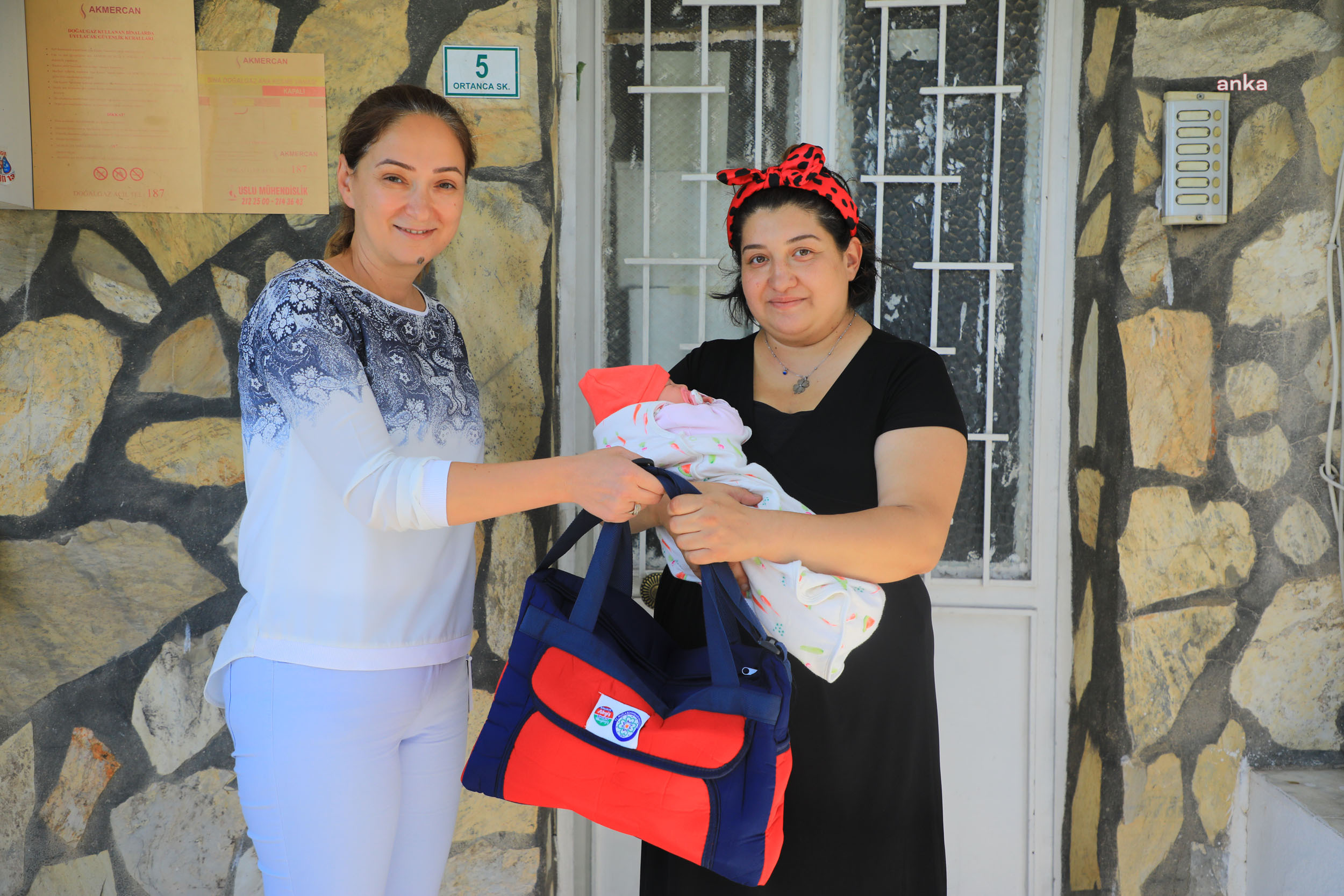 MUĞLA BÜYÜKŞEHİR'İN HOŞ GELDİN BEBEK PROJESİ İLE 2181 AİLEYE ULAŞILDI