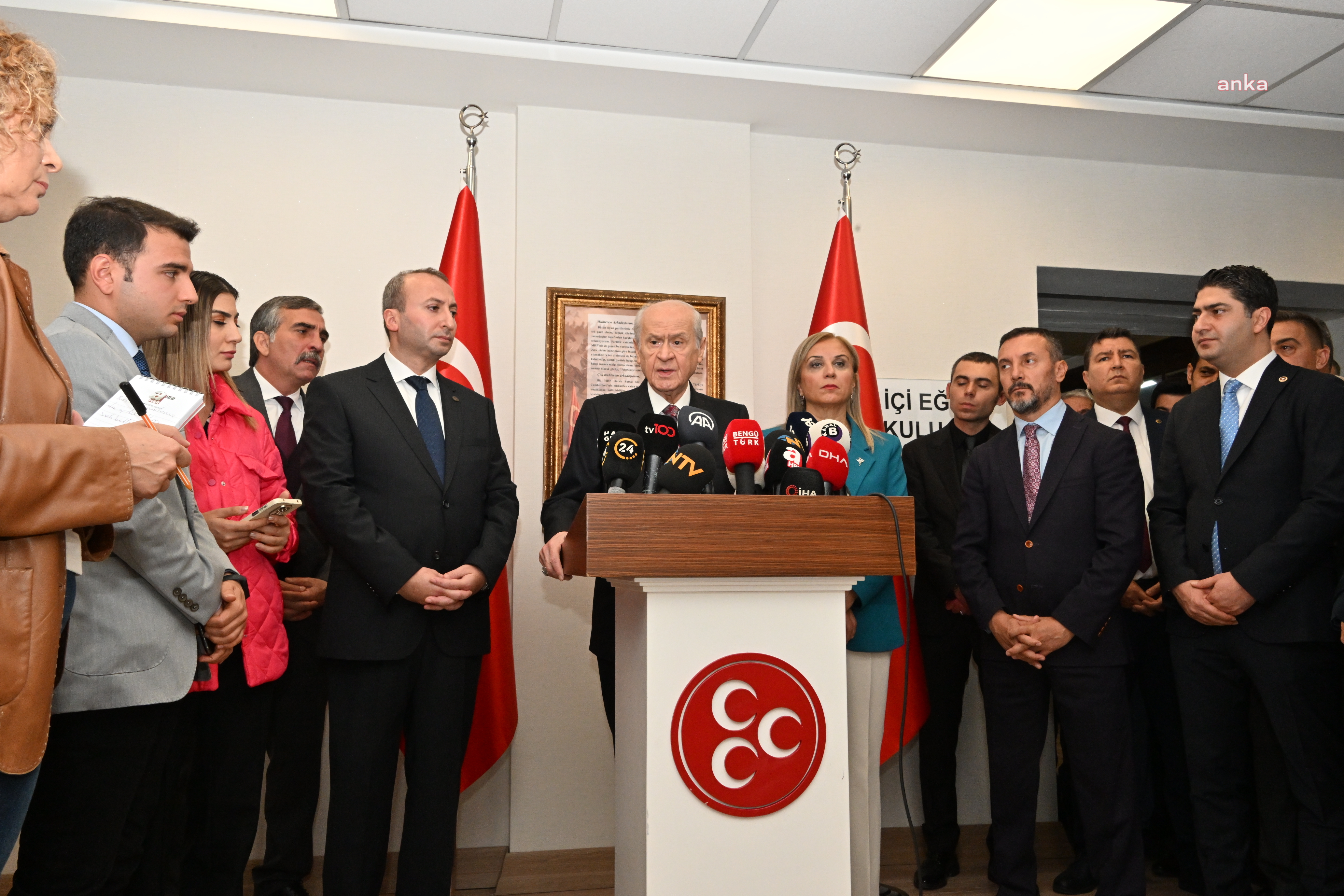 OYUNCU VE SUNUCU BİLLUR KALKAVAN HAYATINI KAYBETTİ