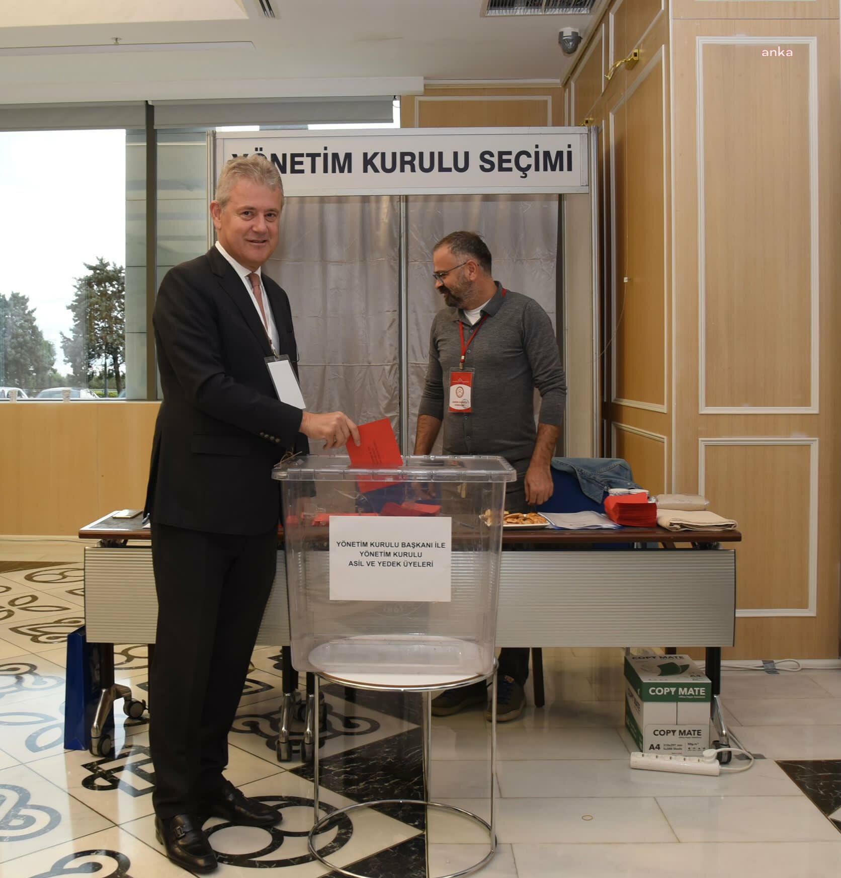 İZMİR TİCARET ODASI'NDA MAHMUT ÖZGENER YENİDEN BAŞKANLIĞA SEÇİLDİ