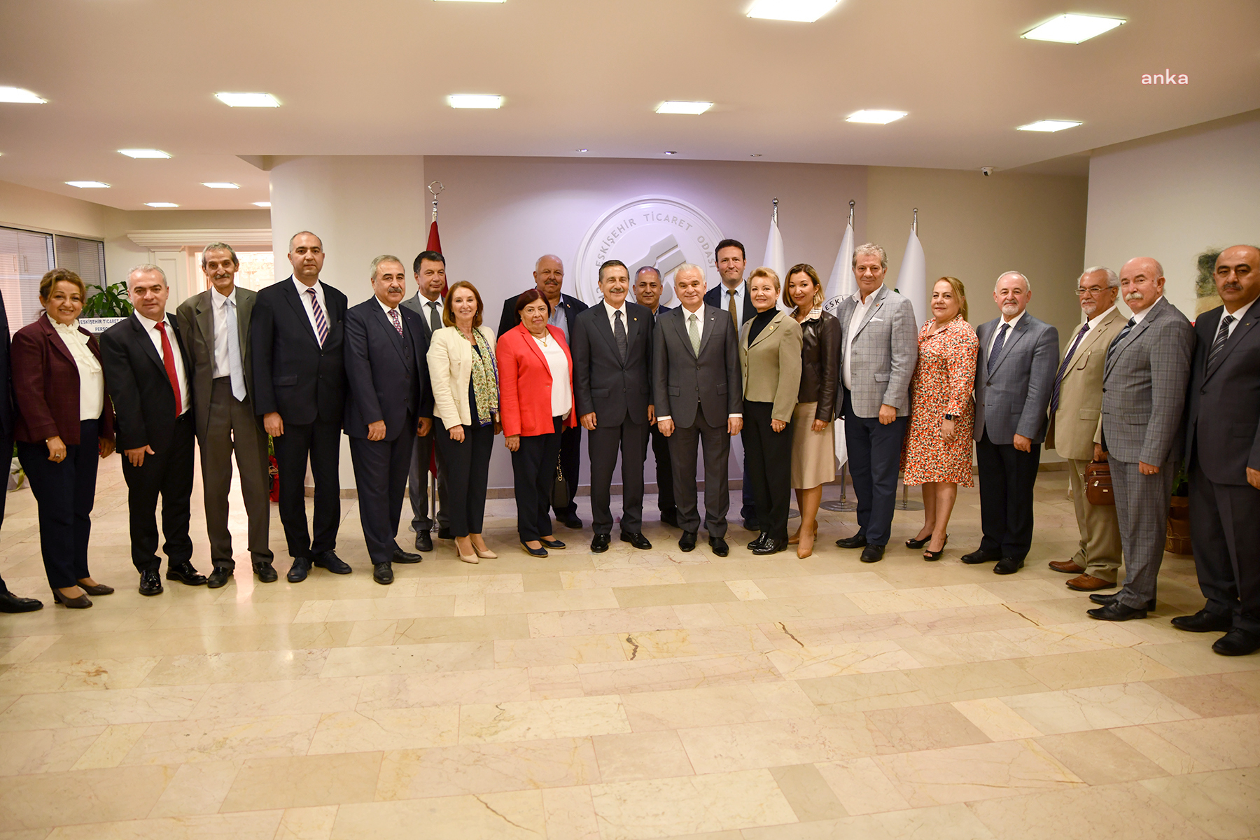 TEPEBAŞI BELEDİYE BAŞKANI AHMET ATAÇ’TAN ETO BAŞKANI METİN GÜLER’E ZİYARET
