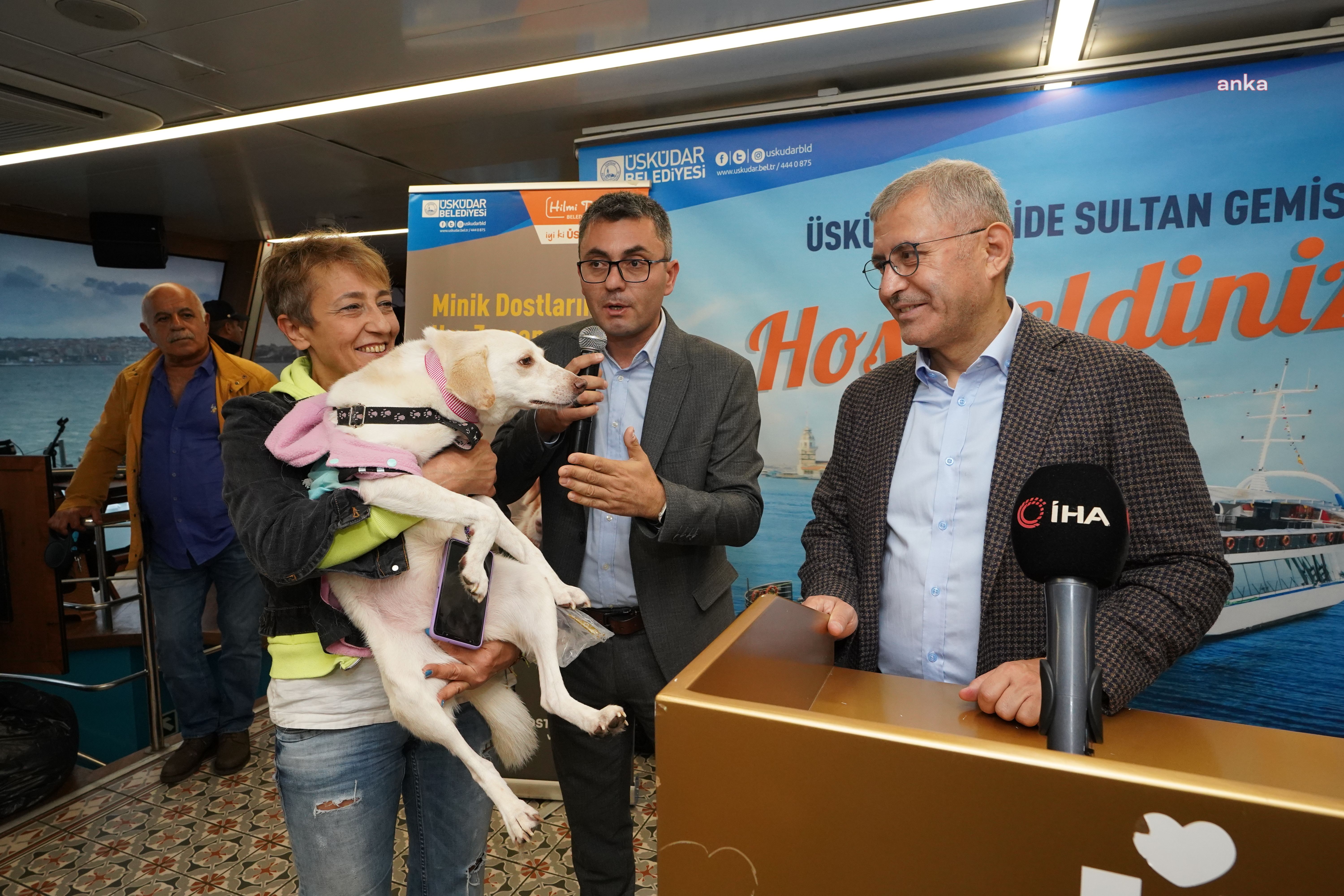 ÜSKÜDAR'DA HAYVANSEVERLER VE MİNİK DOSTLARINA BOĞAZ TURU