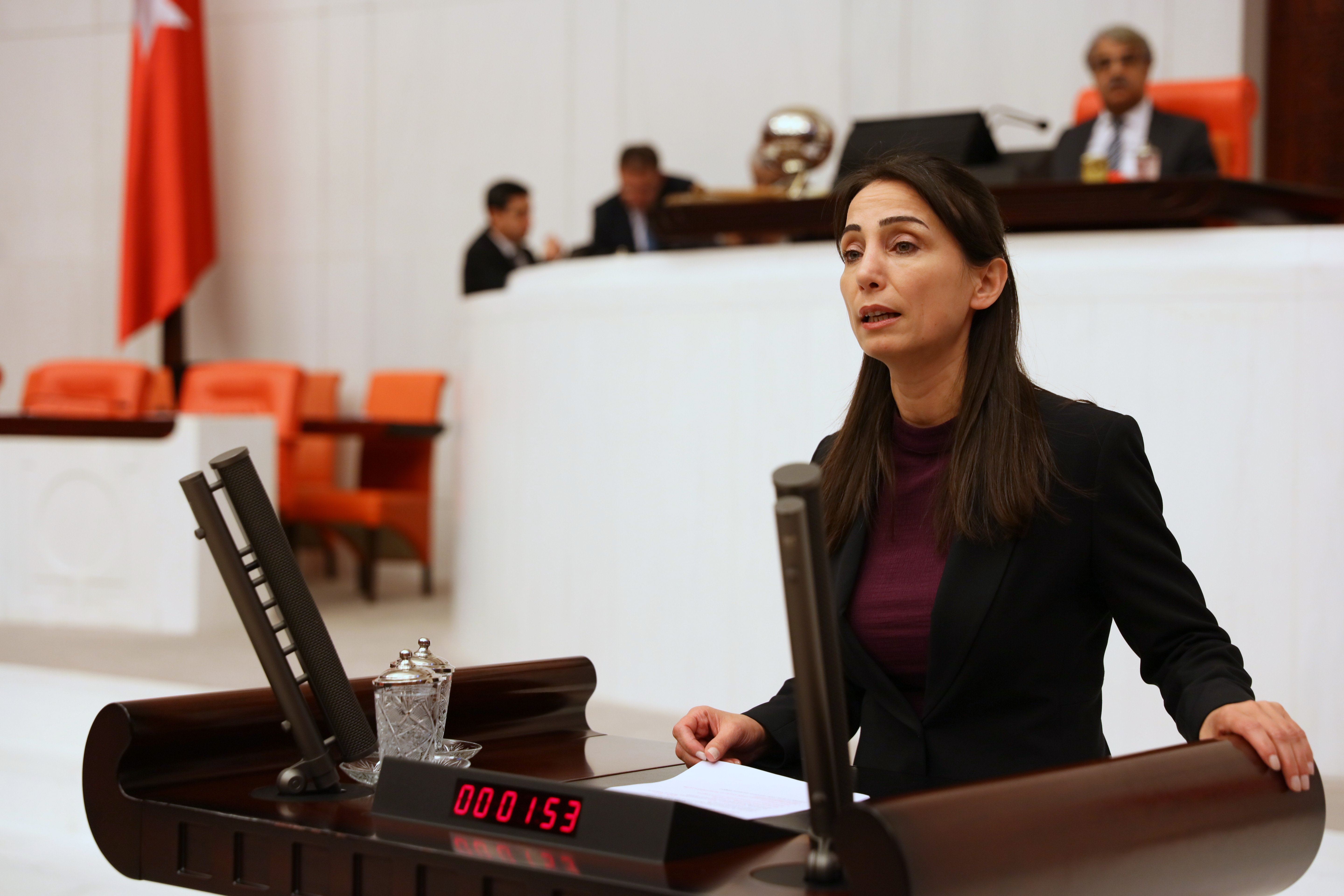 "KORONAVİRÜS TANISINA RAĞMEN BEYOĞLU KÜLTÜR YOLU ŞANTİYELERİ NEDEN DURMADI?"