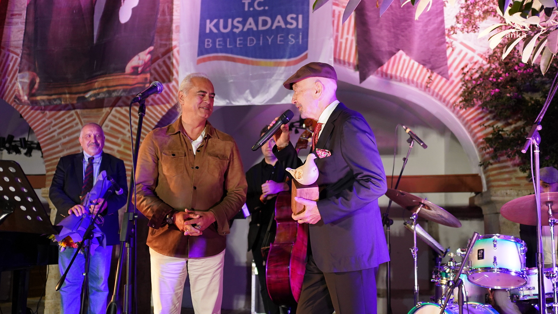 KUSAV’IN MAFFY CAZ ONUR ÖDÜLÜ HAYATİ KAFE ‘NİN