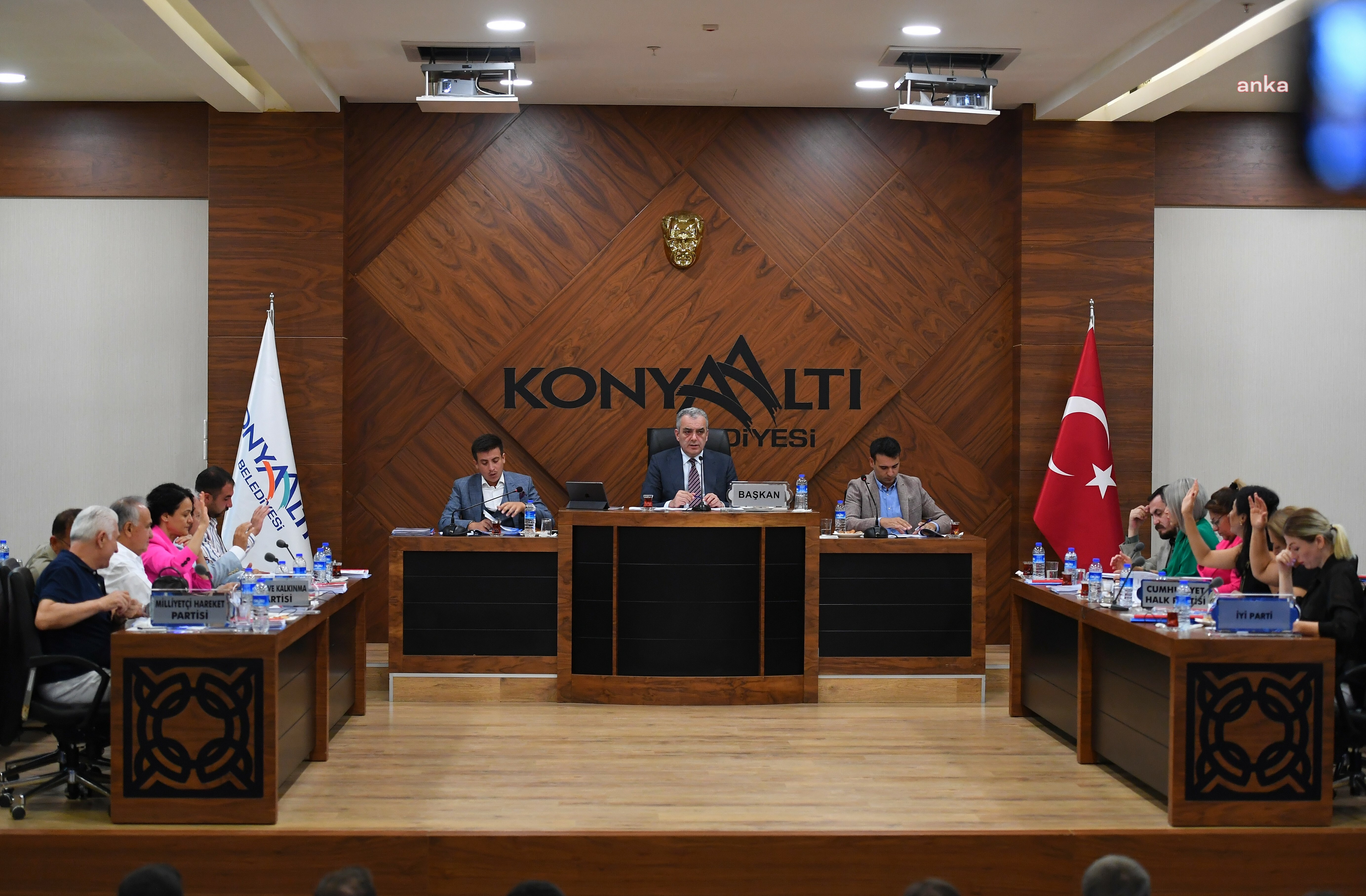 KONYAALTI BELEDİYESİ'NİN 2023 BÜTÇESİ ONAYLANDI