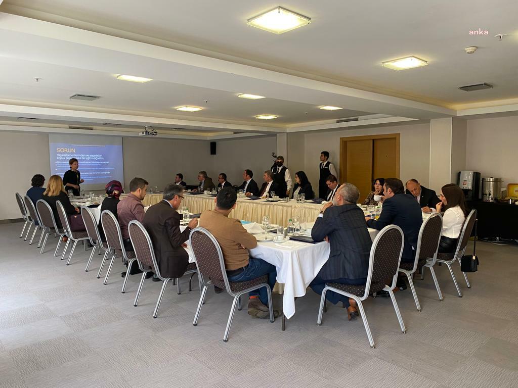 İYİ PARTİLİ ATABAY, 'ÖĞRETMENLİK MESLEK KANUNU' İÇİN EĞİTİM SENDİKALARININ TEMSİLCİLERİYLE BULUŞTU