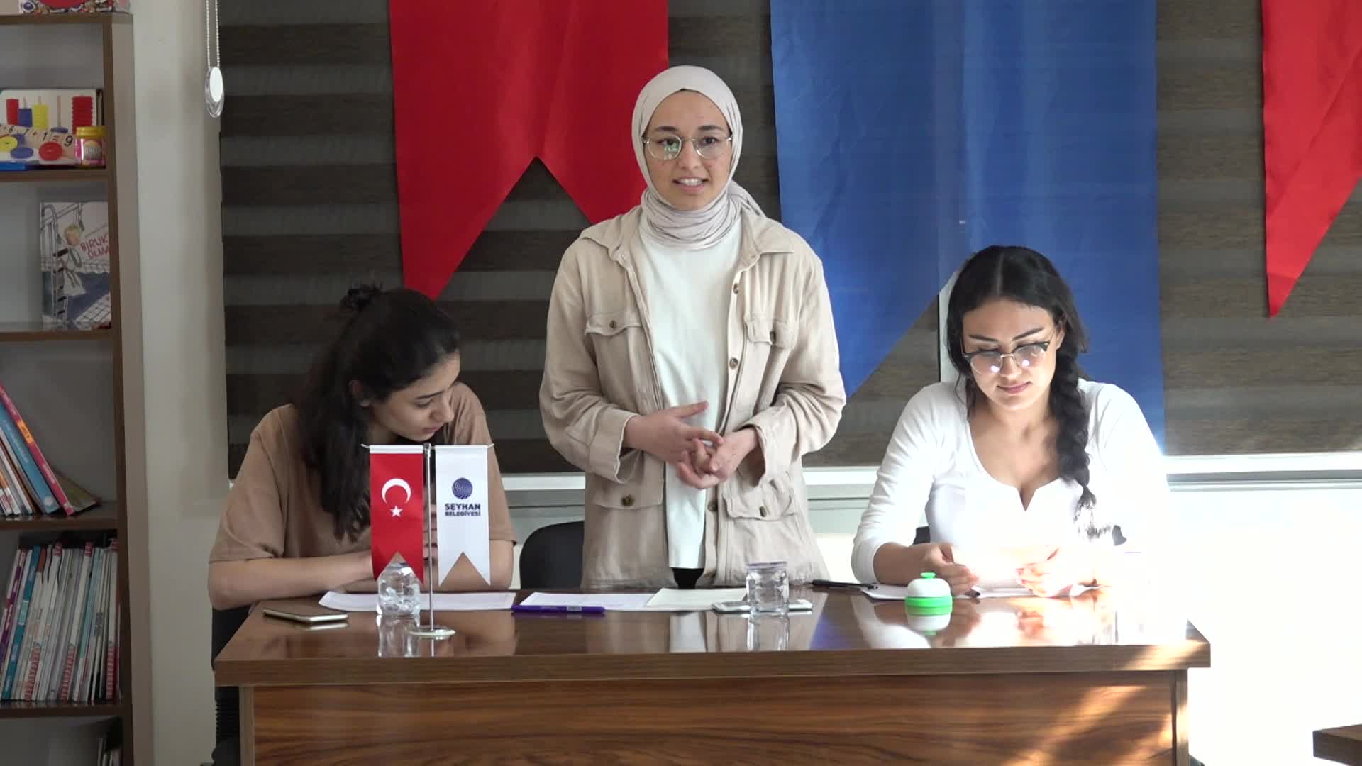 SEYHAN BELEDİYESİ CİNSİYET EŞİTLİĞİNE DİKKAT ÇEKMEK İÇİN ETKİNLİKLER DÜZENLEDİ