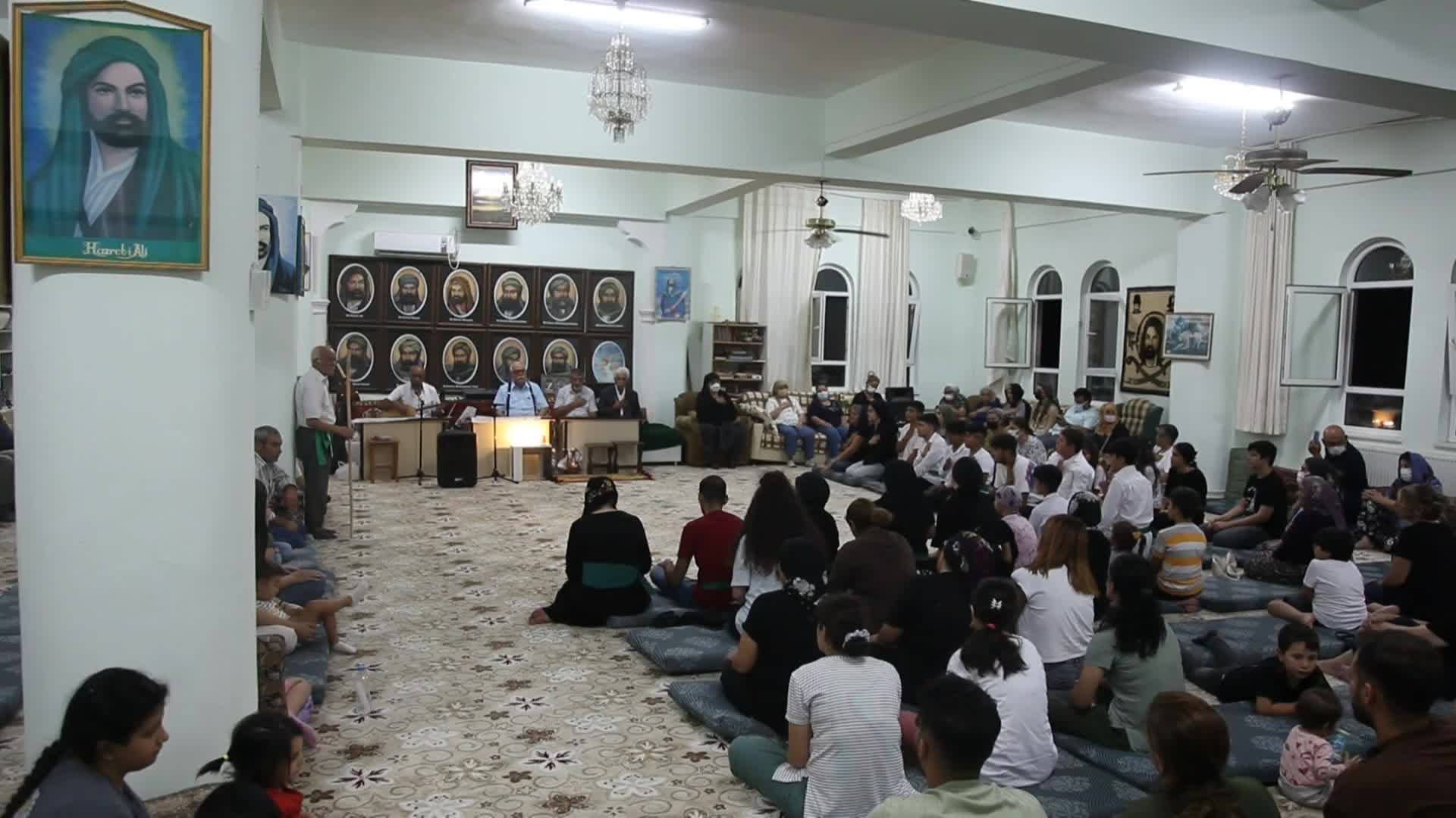 ALEVİ DEDELERİNDEN CUMHURBAŞKANI ERDOĞAN'IN AÇIKLADIĞI PAKETE TEPKİ: "ALEVİLER TURİST Mİ YA DA TİYATRO MU? BİR KURUMA BAĞLAMAYI DOĞRU BULMUYORUZ"