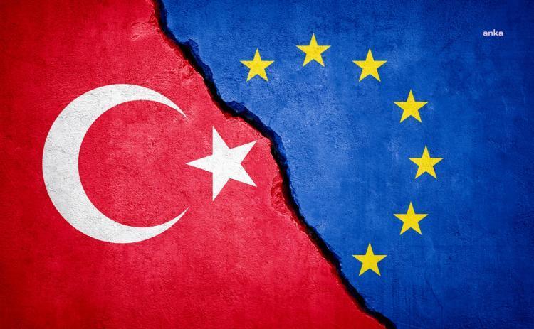 AB KOMİSYONU: CUMHURBAŞKANLIĞI SİSTEMİNİN YAPISAL EKSİKLİKLERİ DEVAM EDİYOR
