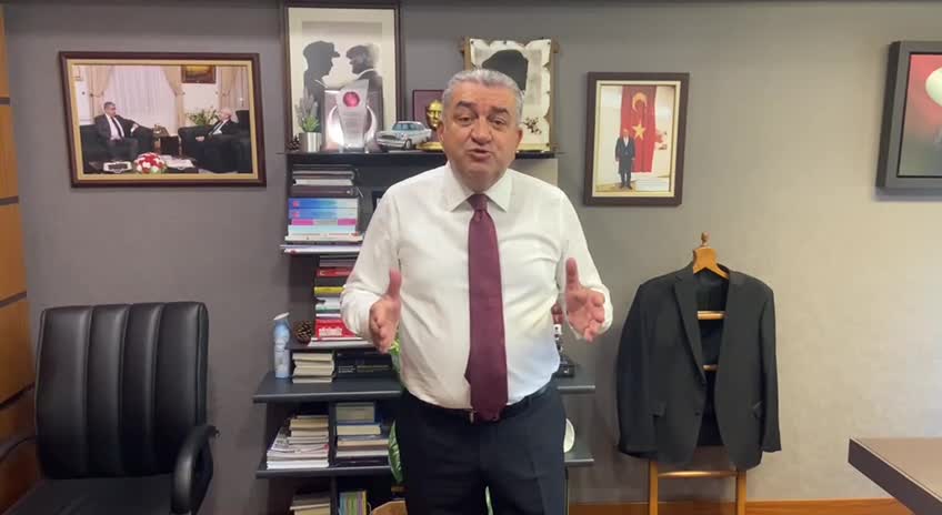 BEDRİ SERTER’DEN ‘KONAKLAMA VERGİSİ’ TEPKİSİ: "ÇADIRLARIMIZ VAR YA GİDİYORUZ DENİZ KENARINDA OTURUYORUZ; BUNLARIN BULUNDUKLARI KONUMDAN VERGİ ALMAYA ÇALIŞIYORLAR"