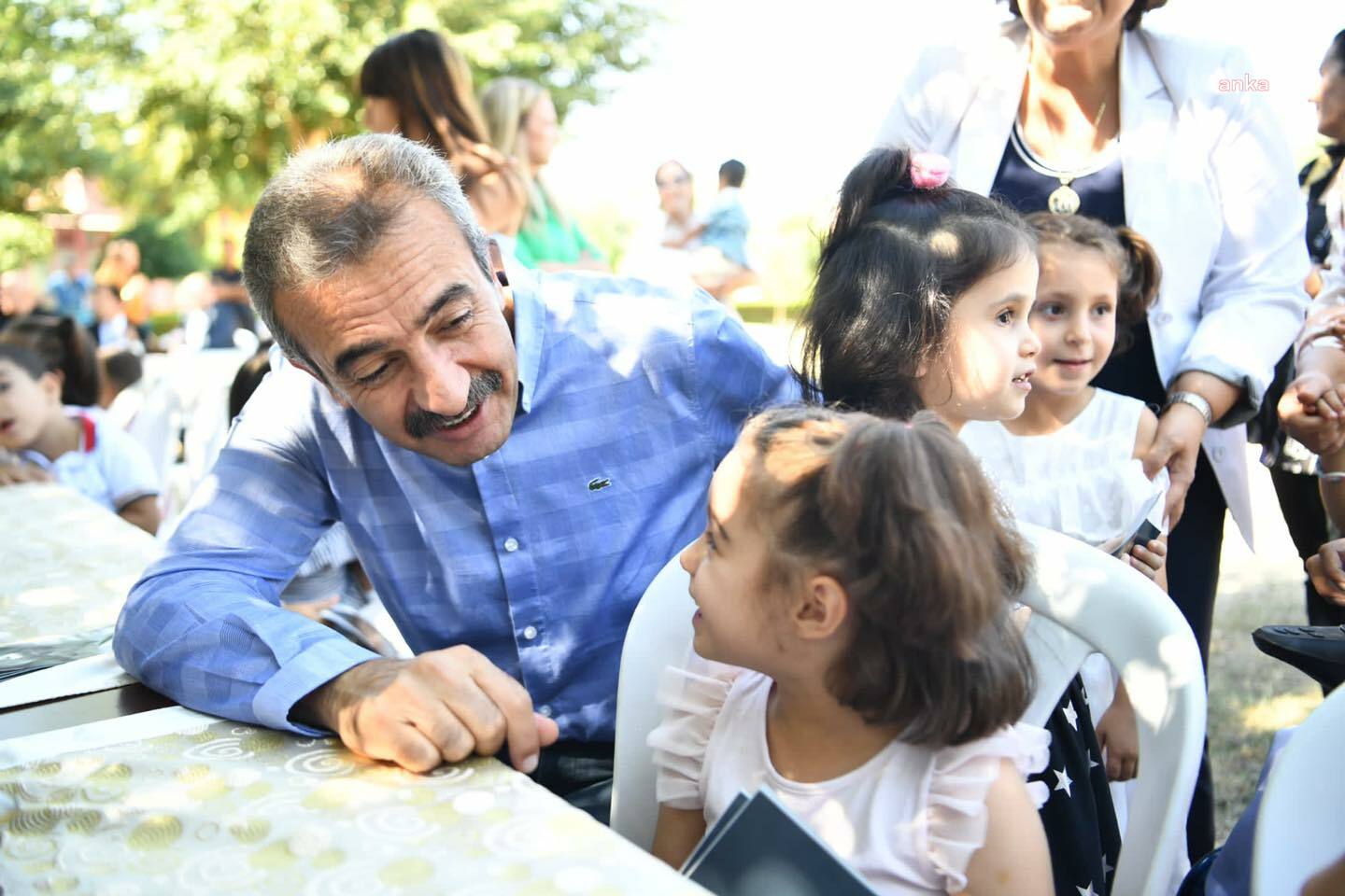 ÇUKUROVA BELEDİYE BAŞKANI ÇETİN, KIZ ÇOCUKLARIYLA BULUŞTU