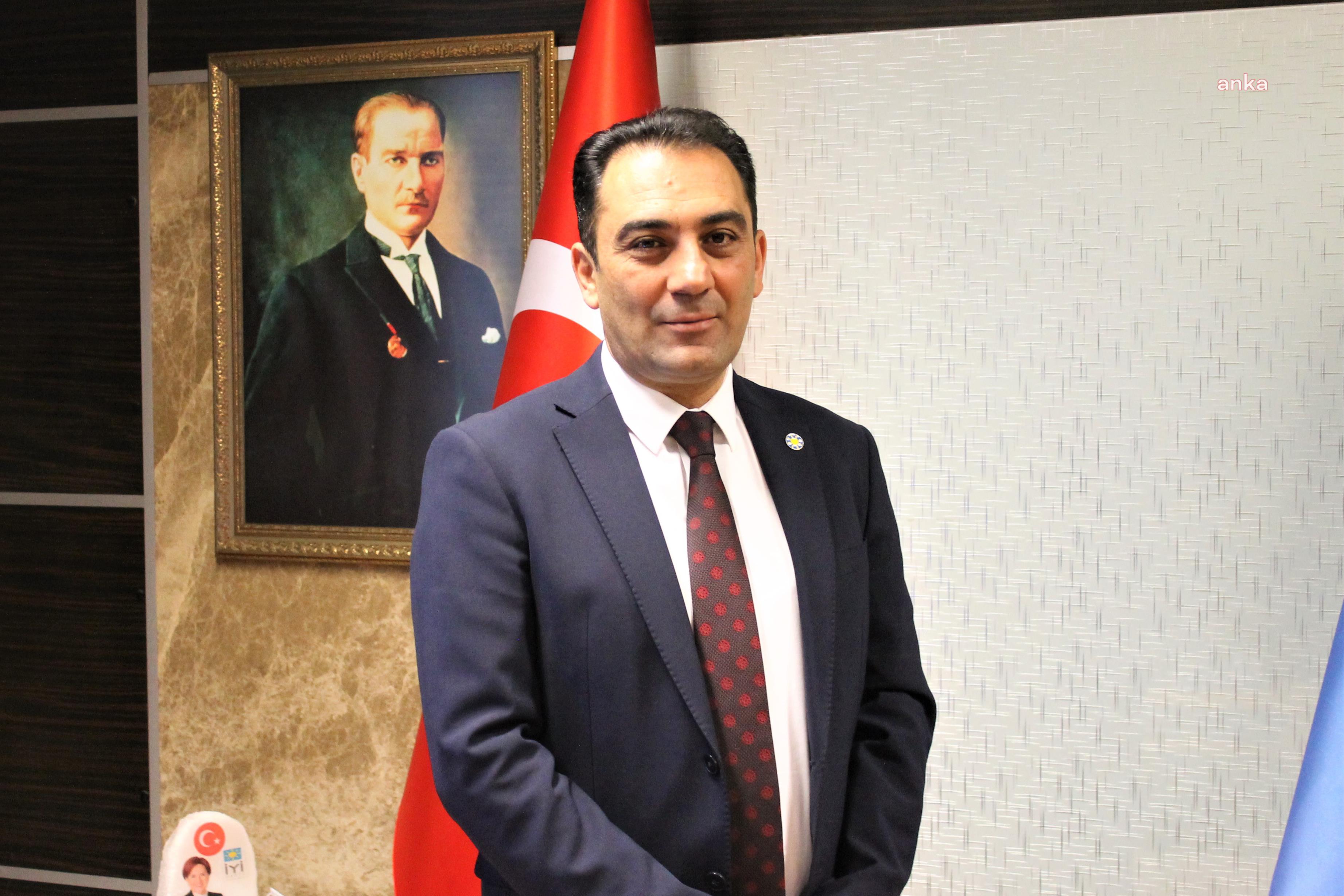 İYİ PARTİ KAYSERİ İL BAŞKANI ATAMAN: "KAYSERİ BÜYÜKŞEHİR BELEDİYE MECLİSİ'NİN AKP VE MHP'Lİ ÜYELERİ ANKARA'YI ÖRNEK ALIP SUYA İNDİRİM ÖNERGESİ VERECEKLER Mİ?