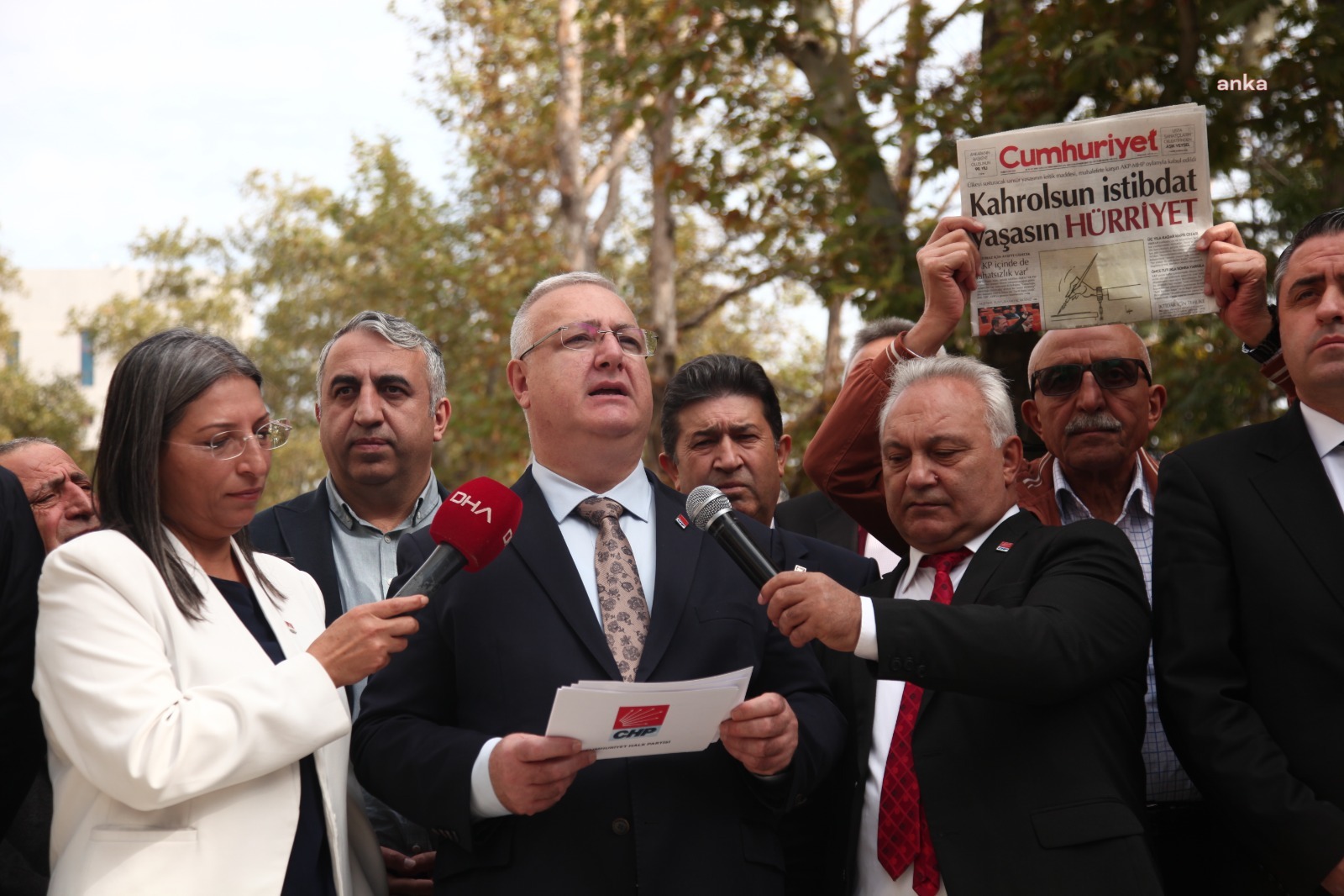 CHP ANKARA İL BAŞKANI HİKMET AKILLI: HALKI, BASINI VE BASIN EMEKÇİLERİNİ SUSTURMAYI BAŞARAMAYACAKSINIZ