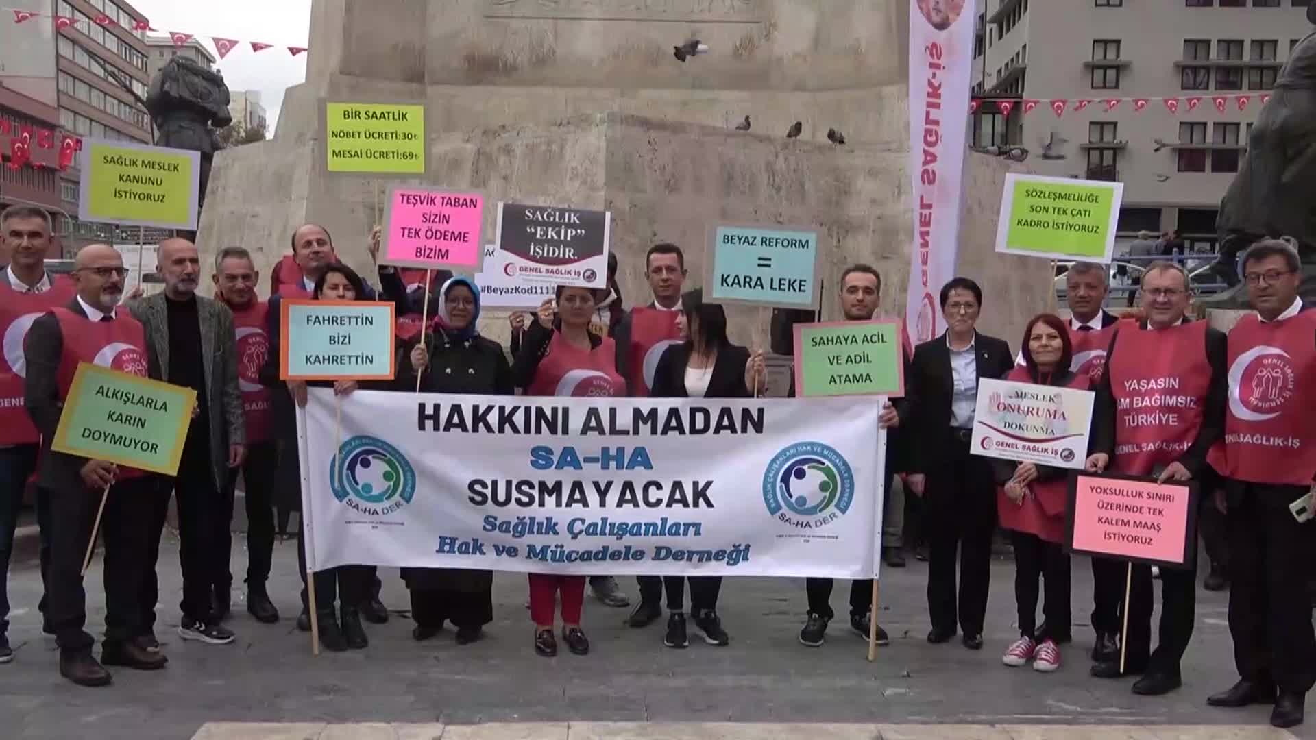GENEL SAĞLIK-İŞ GENEL BAŞKANI DERYA UĞUR: “BİR TAKIM FORMANIN 500 TL’Yİ BULDUĞU GÜNÜMÜZDE 35 TL GİYİM YARDIMI VERİLMEKTEDİR. GASP EDİLEN HAKLARIMIZ İÇİN BU MEYDANDAYIZ”