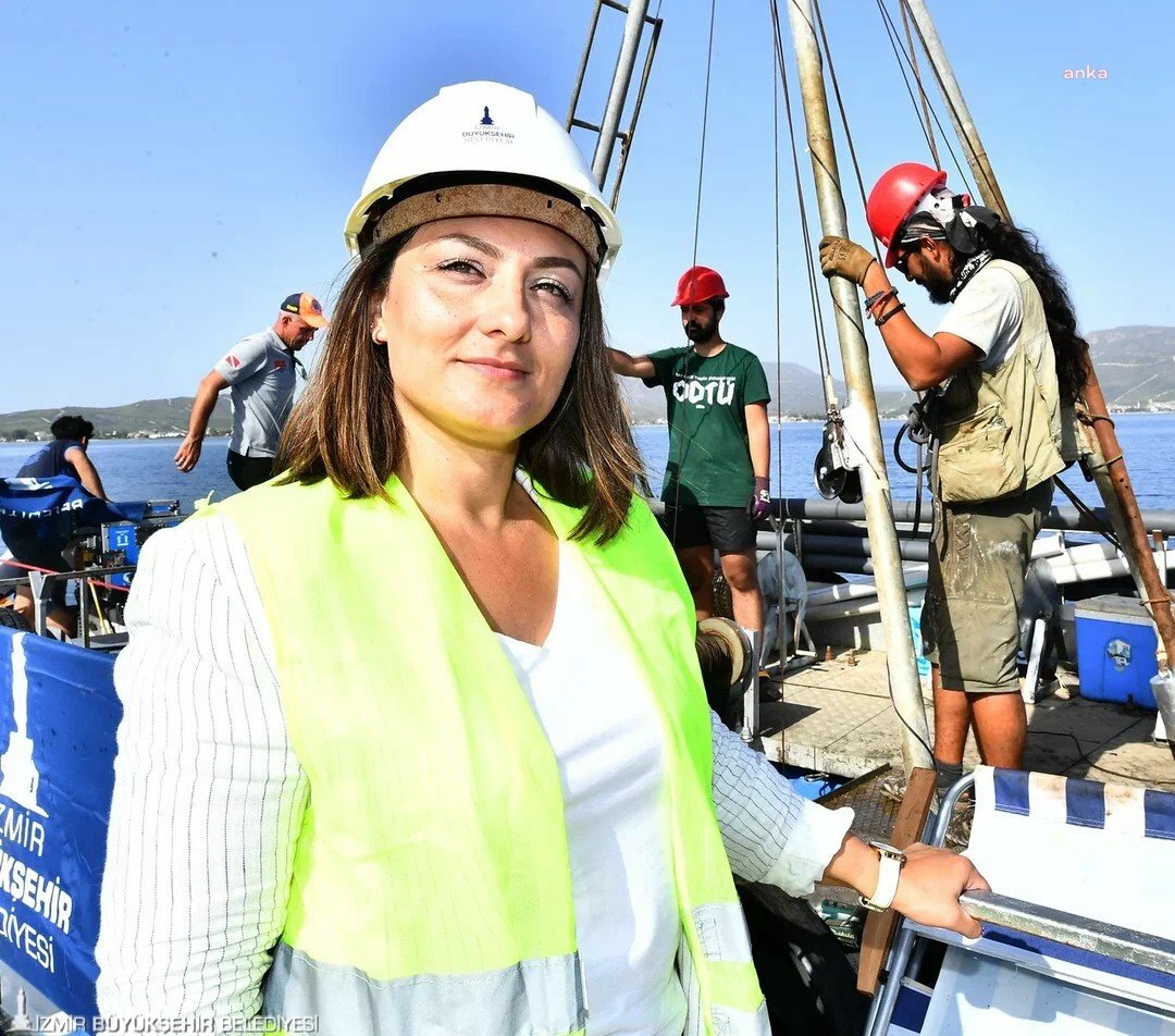 İZMİR KÖRFEZİ'NDEKİ FAYLAR MERCEK ALTINDA