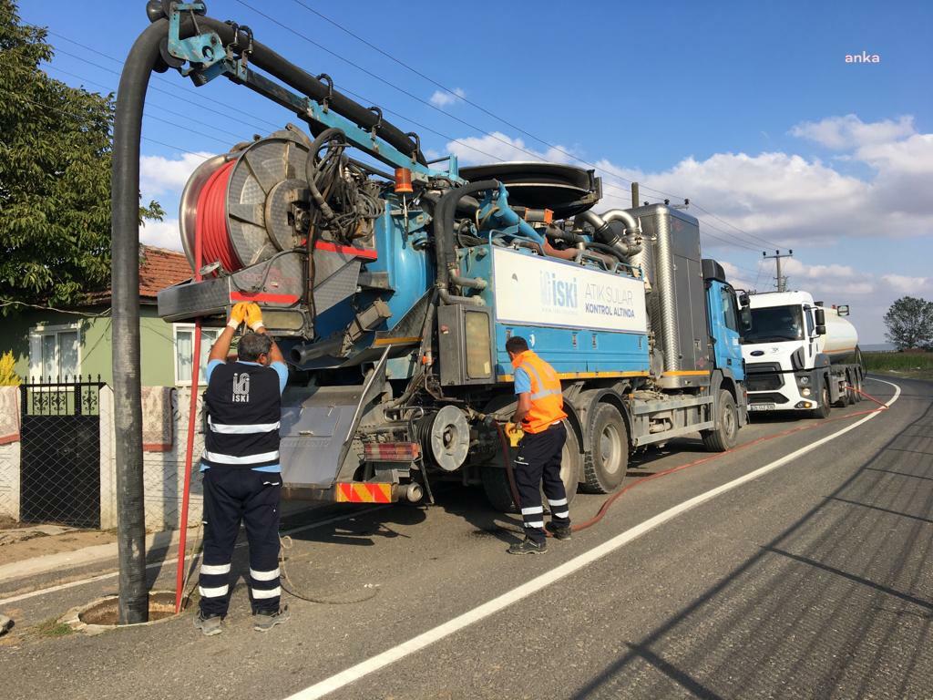 İSKİ'NİN 'YÜRÜYEN FABRİKA'SI, LÜLEBURGAZ’DA KANALİZASYONDAN TONLARCA ISLAK MENDİL ÇIKARDI