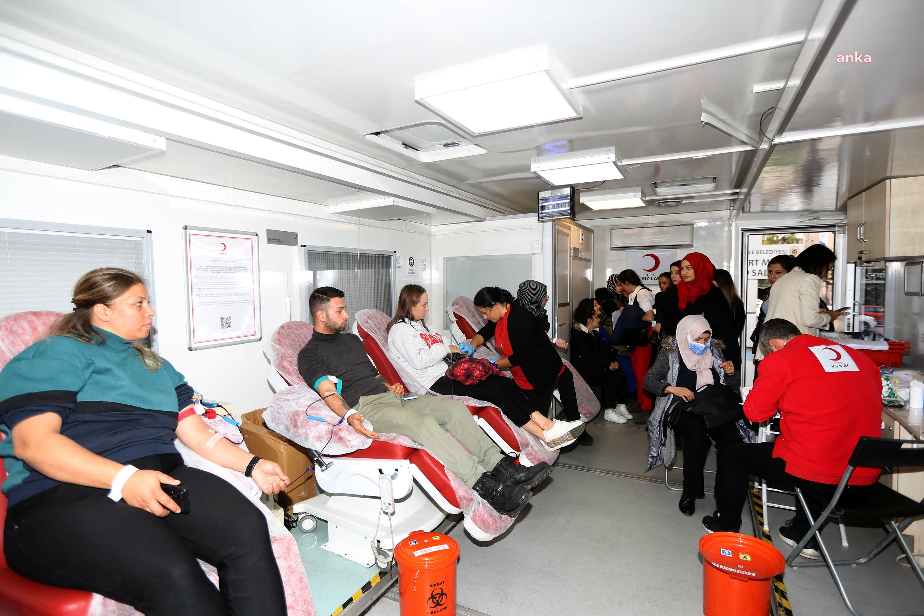 YENİMAHALLE BELEDİYESİ’NDEN KIZILAY’A DESTEK