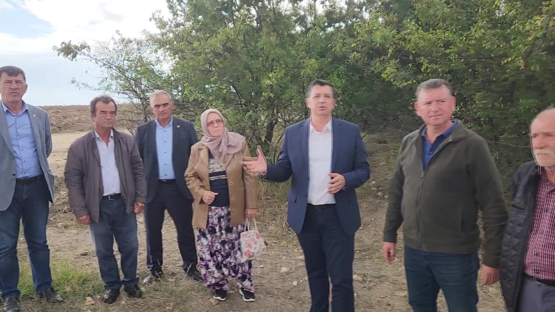 EDİRNE’NİN SUBAŞI BELDESİNDE ÇİFTÇİLER, ORMAN VASFINI YİTİRMİŞ ARAZİNİN 49 YILLIĞINA BİR FİRMAYA KİRALANMASINA TEPKİ GÖSTERDİ