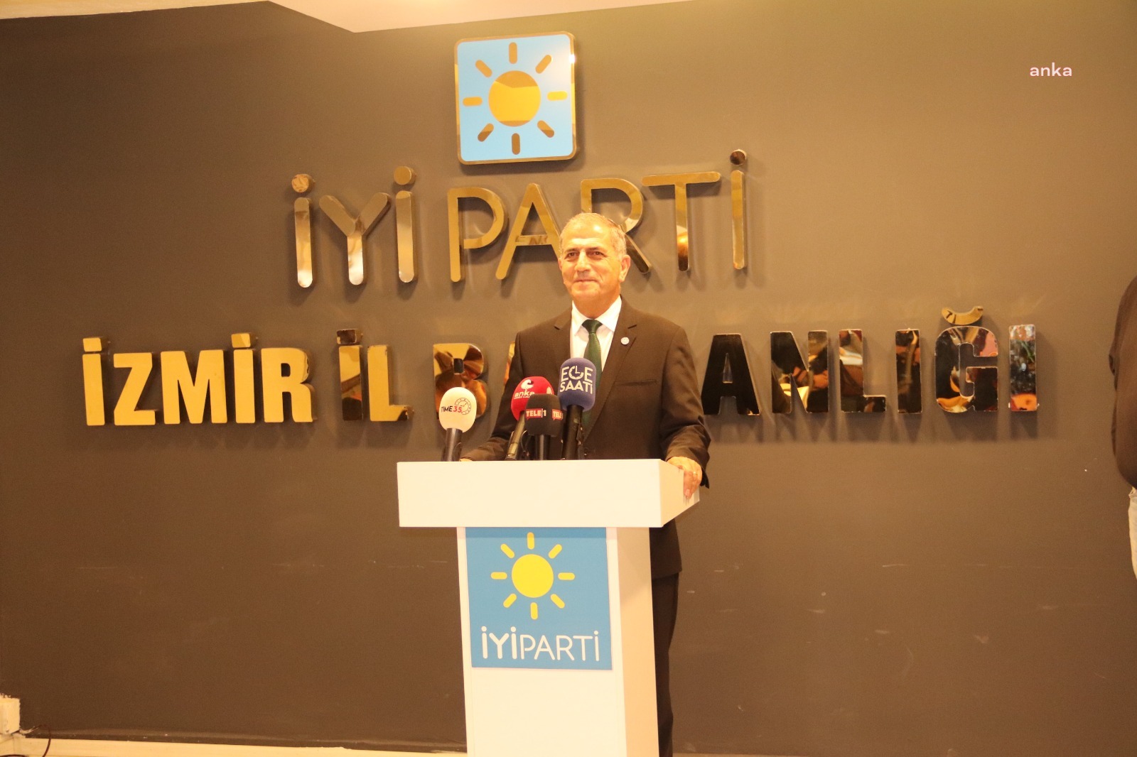 İYİ PARTİ İZMİR İL BAŞKANI HÜSMEN KIRKPINAR, MİLLETVEKİLİ ADAY ADAYI OLACAĞINI AÇIKLADI