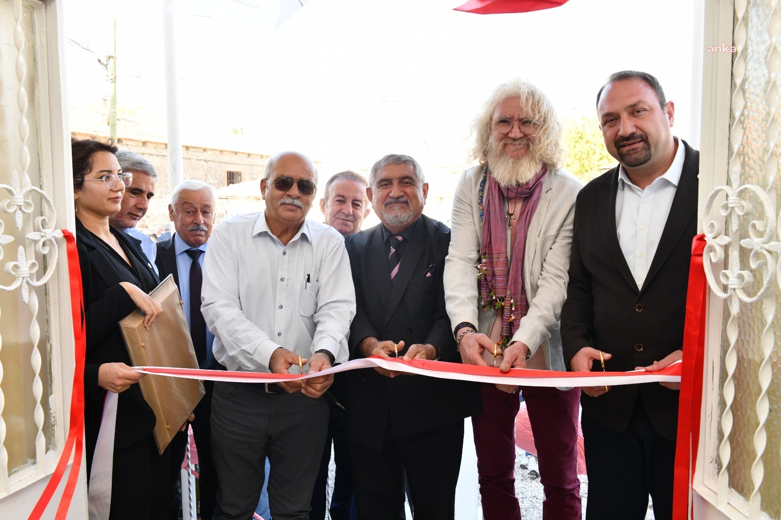 ÇİĞLİ'NİN İLK SANAT AKADEMİSİ KAKLIÇ'TA AÇILDI