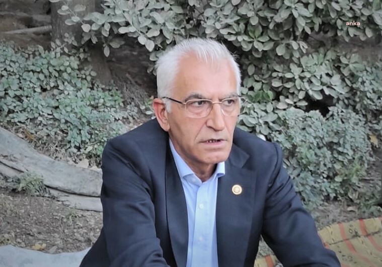 YÜKSEL MANSUR KILINÇ: "FAKIBABA’NIN İSTİFASININ ÜZERİNDEN 2 SAAT 24 DAKİKA GEÇTİ. HÂLÂ HABERİNİZ OLMADI HERHALDE? ANADOLU AJANSI, TRTHABER”