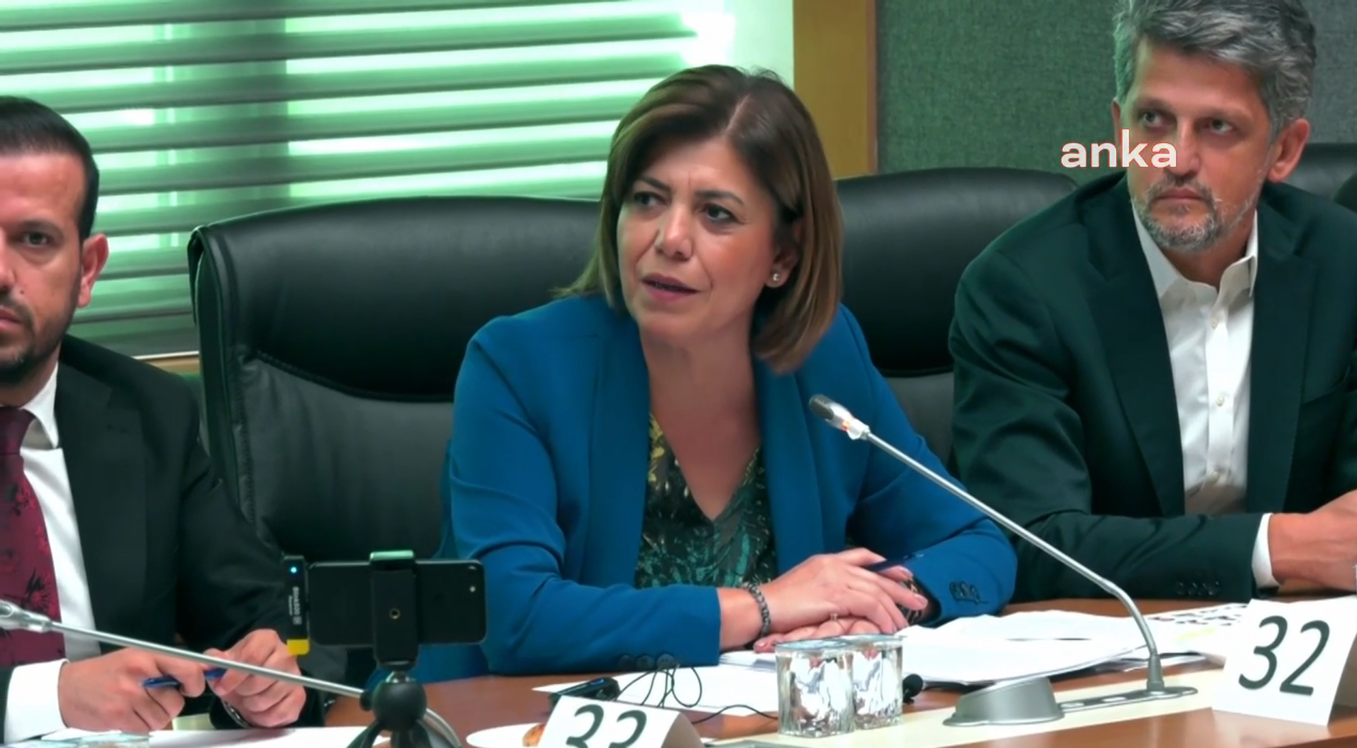MERAL DANIŞ BEŞTAŞ: "DÜN MERVE KAVAKCI'NIN VEKİLLİĞİ DÜŞÜRÜLKEN MAZLUMDUNUZ BUGÜN ZALİMSİNİZ"