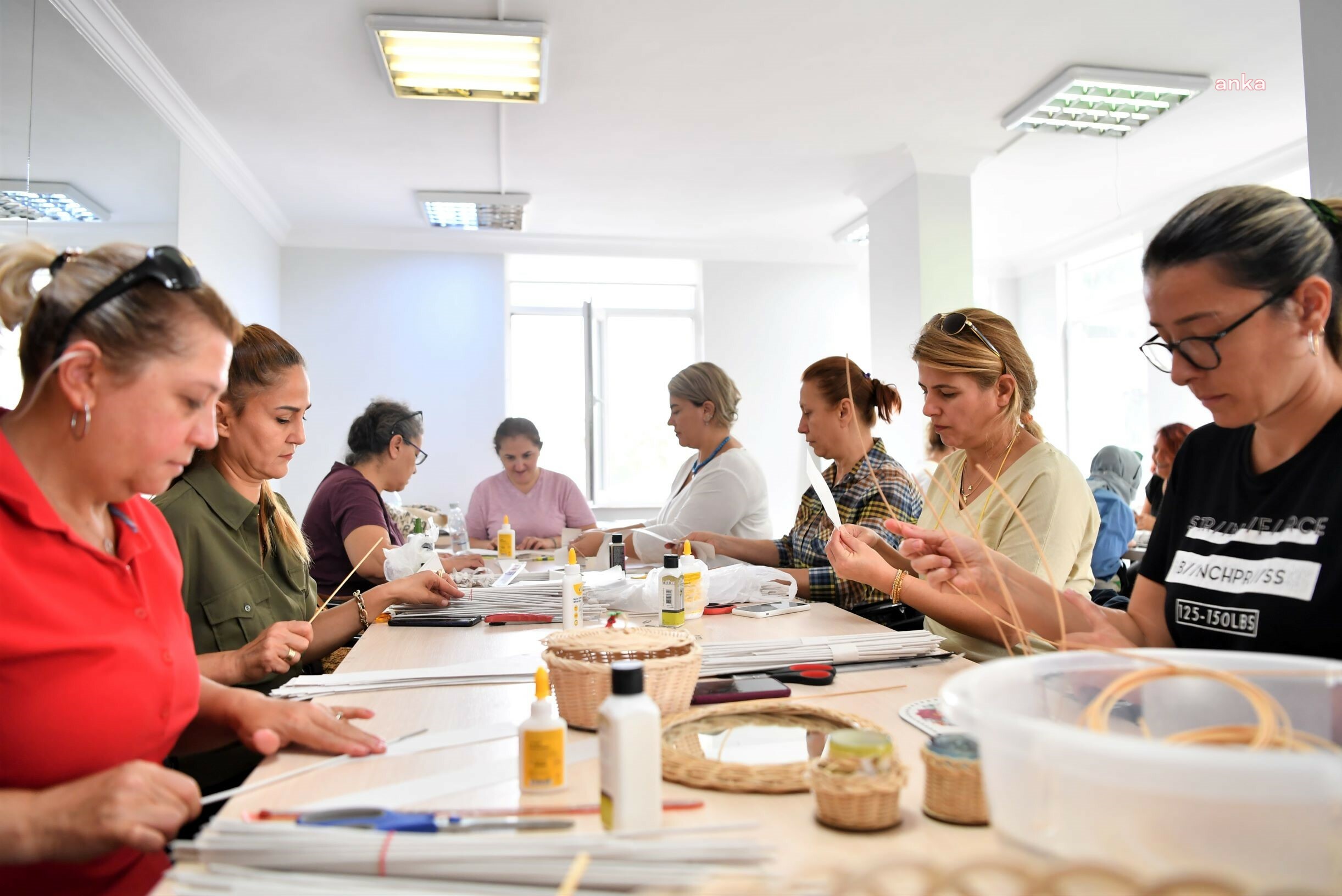 KONYAALTI BELEDİYESİ KONYAALTI SANAT EĞİTİM MERKEZİ'NDE YENİ DÖNEM KURSLARI BAŞLADI
