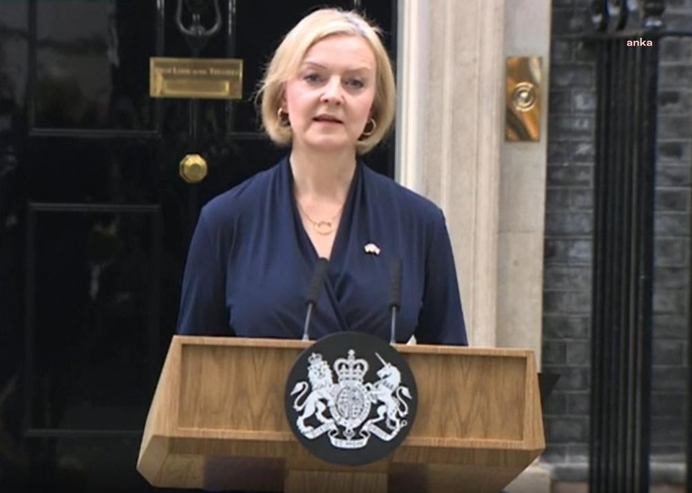 İNGİLTERE BAŞBAKANI LIZ TRUSS İSTİFA ETTİ