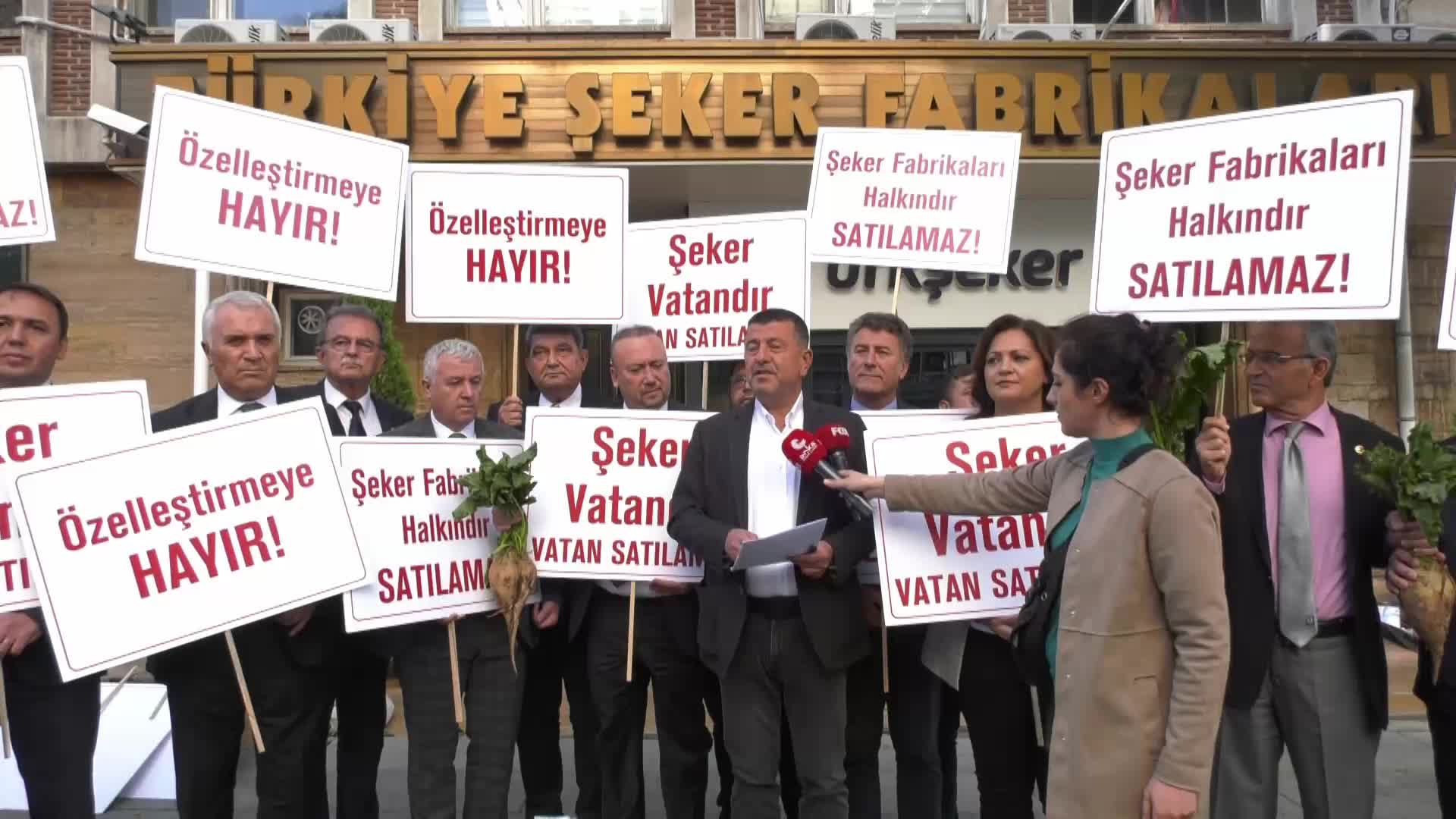 VELİ AĞBABA: "ŞEKERE BİR YILDA TAM YÜZDE 440 ZAM GELMİŞ, ŞEKERİN FİYATI ÖNÜMÜZDEKİ YIL 50 TL OLACAK"